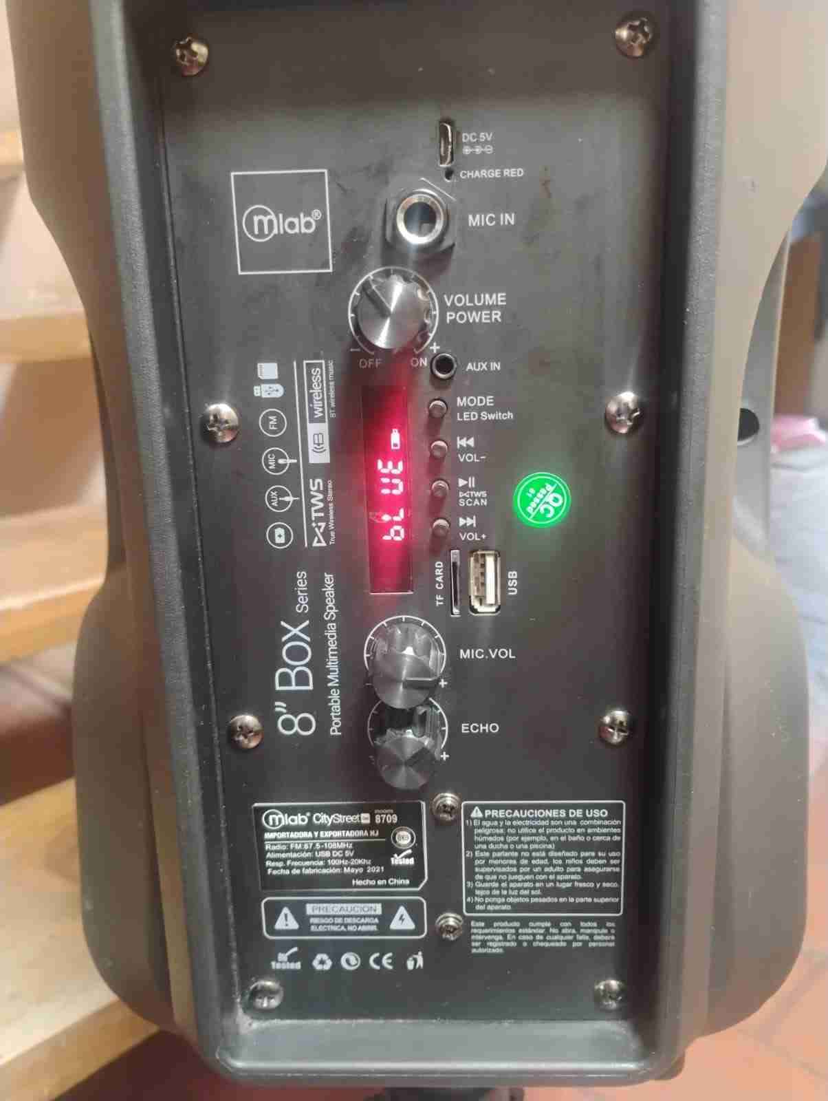 Parlante Mlab con trípode - miniatura 4