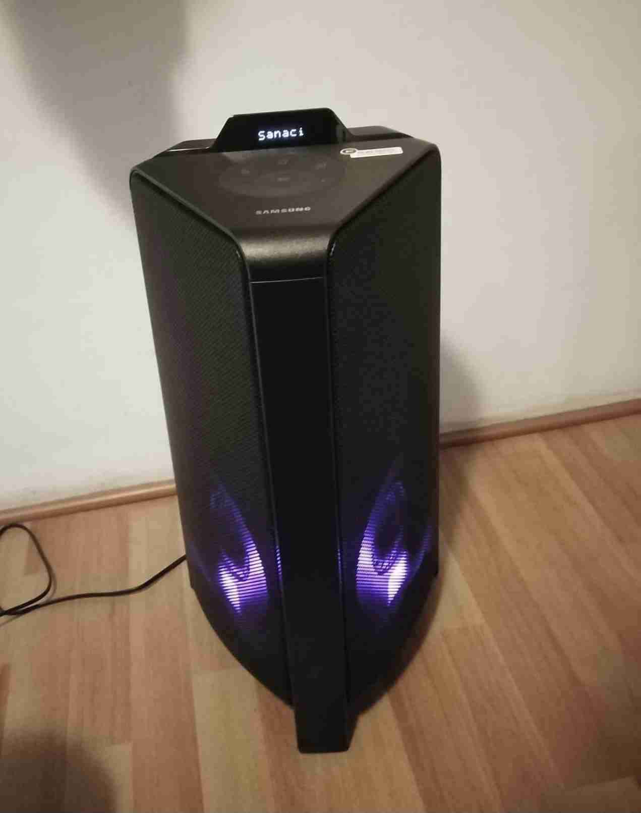 Parlante Samsung Bluetooth con control remoto - miniatura 2