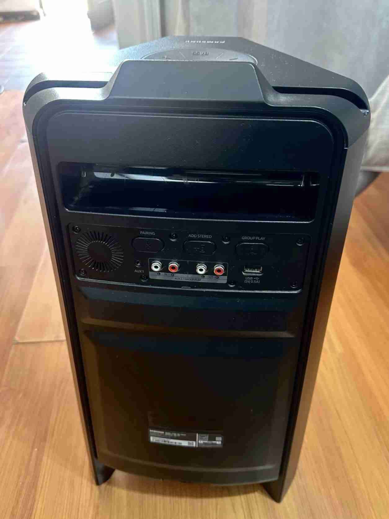 Parlante Samsung Bluetooth con control remoto - miniatura 4