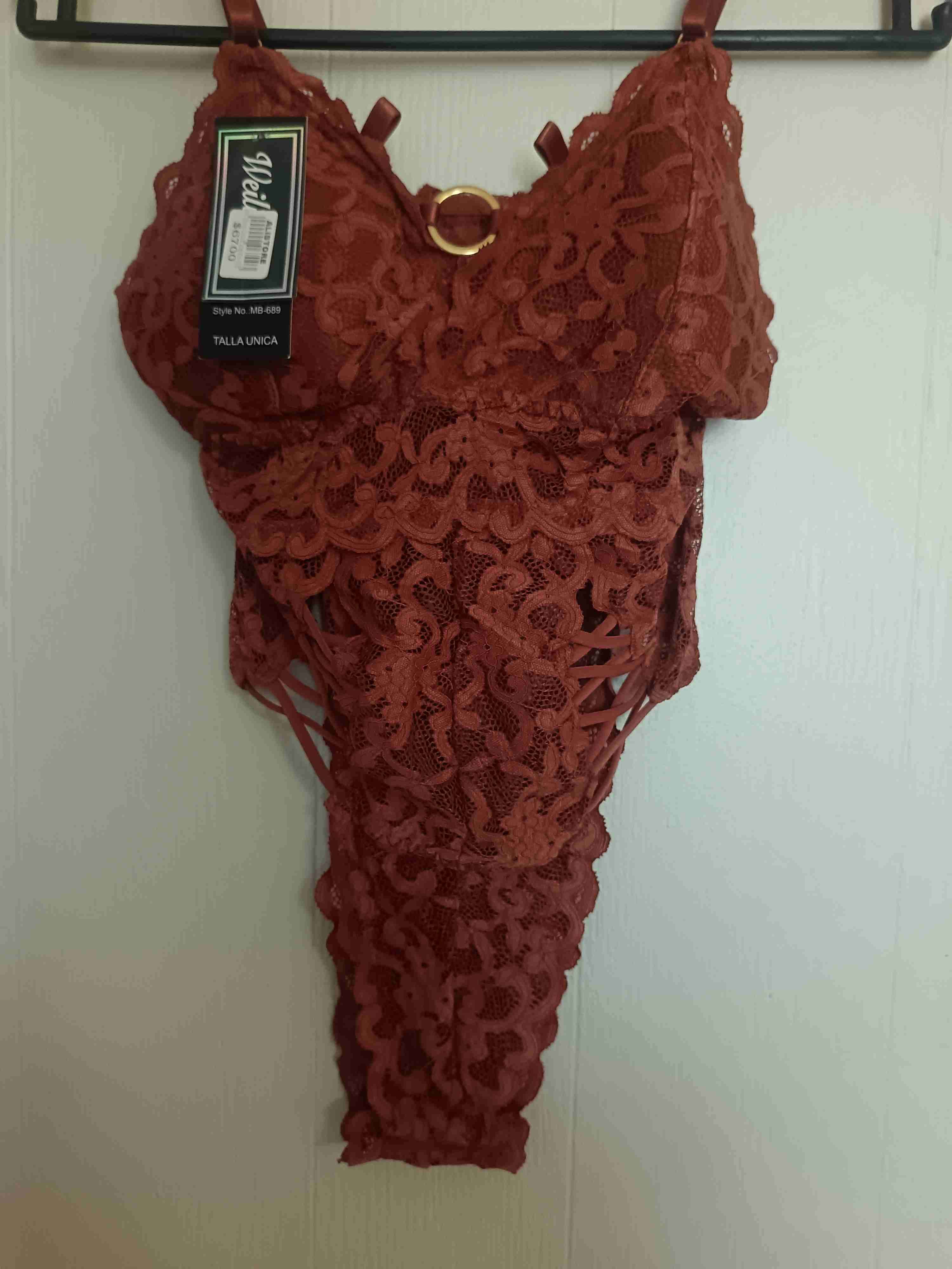 Body de encaje burdeo