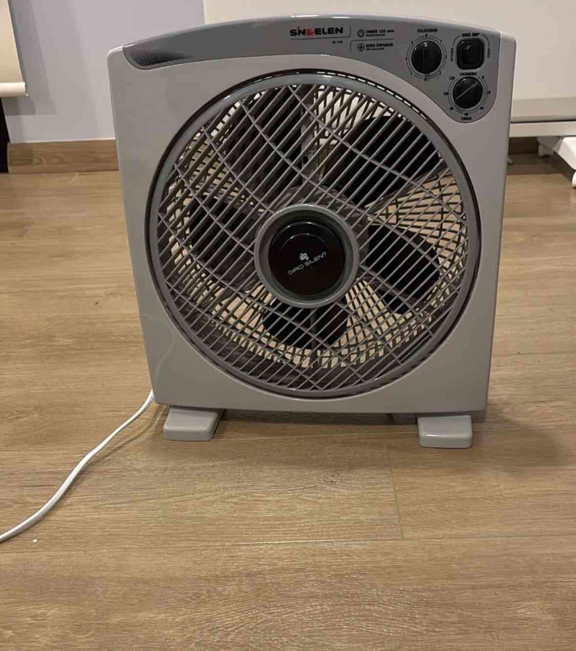 Ventilador cuadrado Sindelen gris
