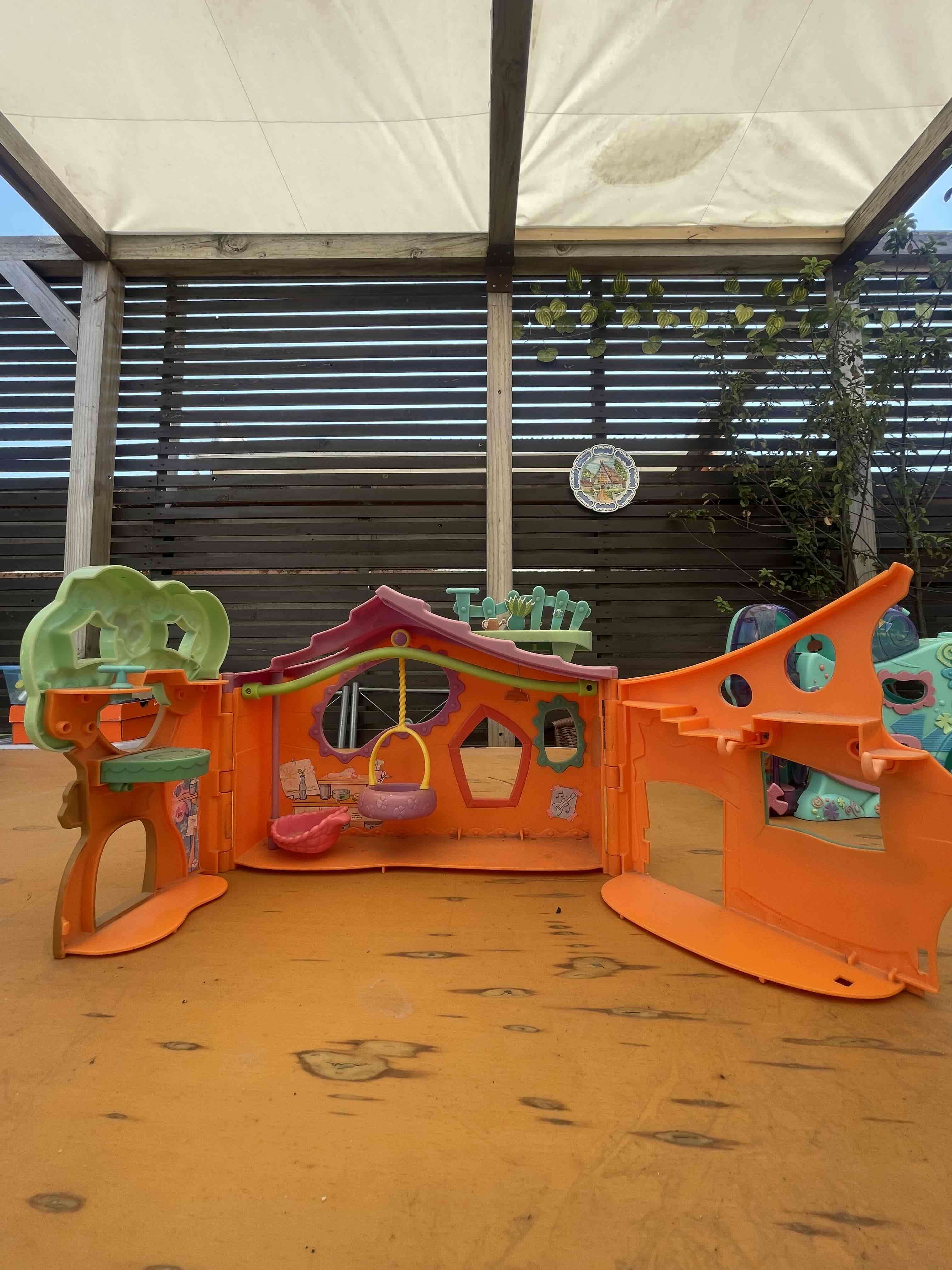 Casa de juego plegable para niños. little Pet shop - miniatura 3