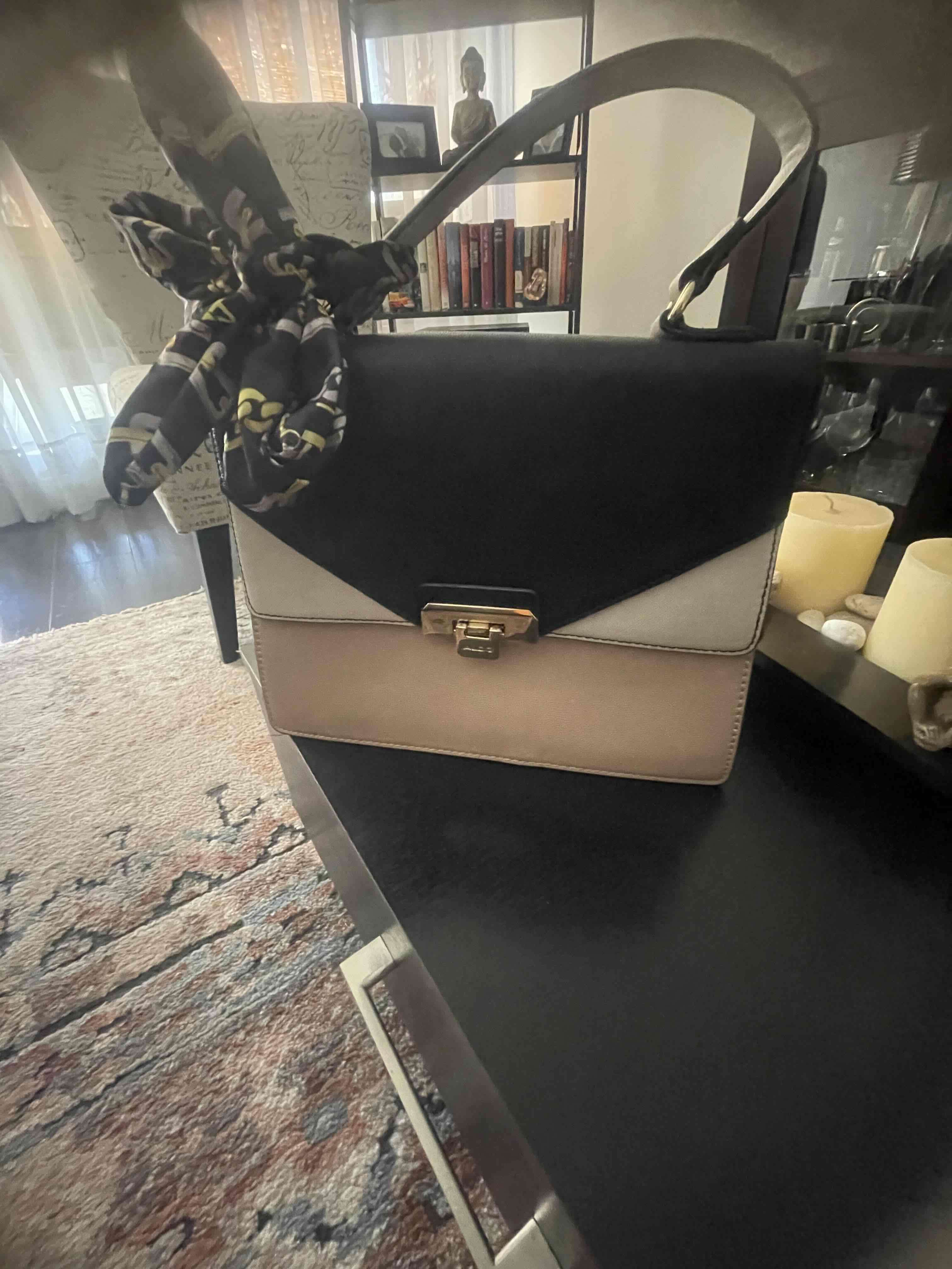 Carteras marca Aldo poco uso - miniatura 4