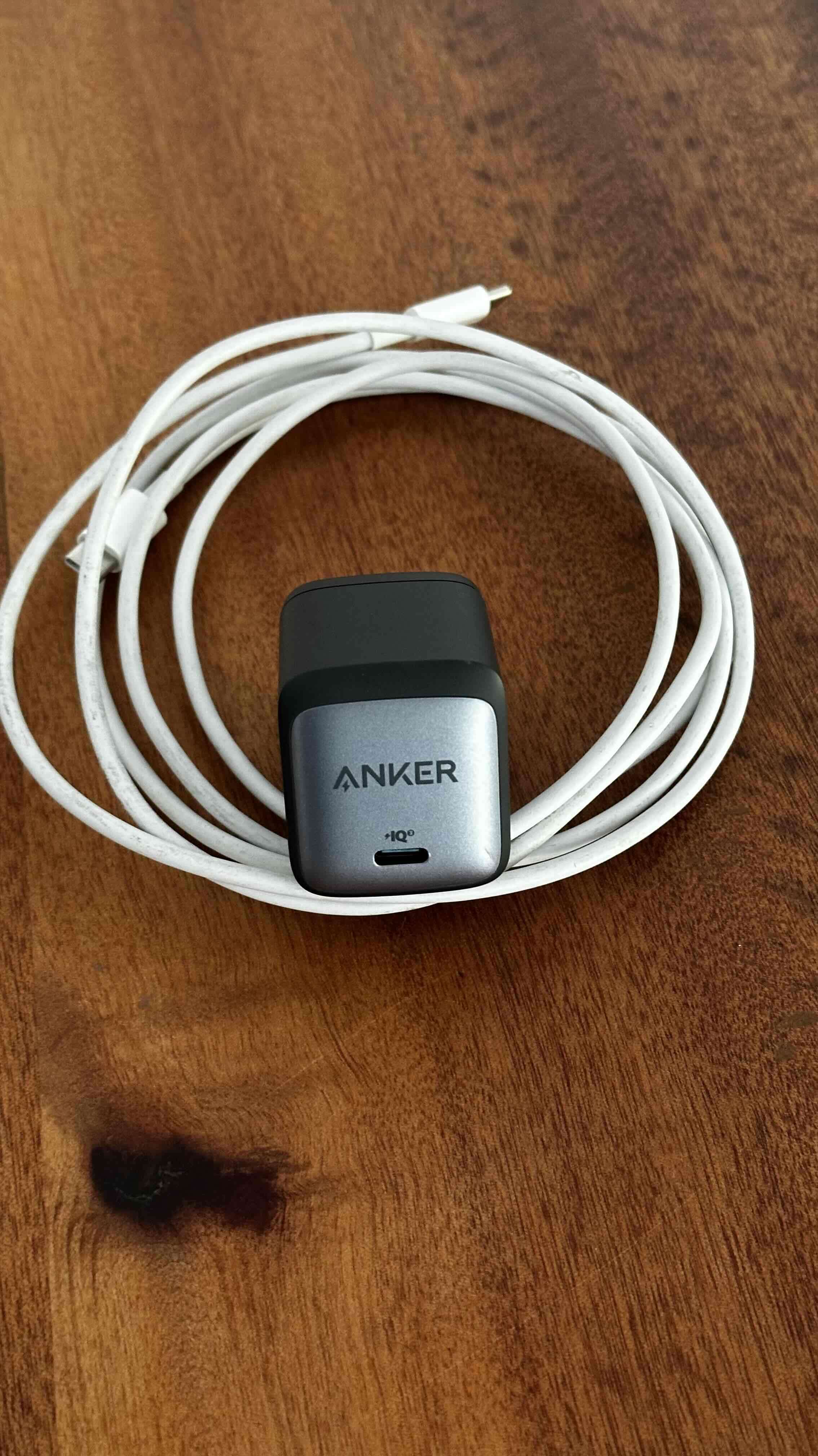 iPad Pro 11” 2018 + Apple Pencil + Teclado Logitec - miniatura 4