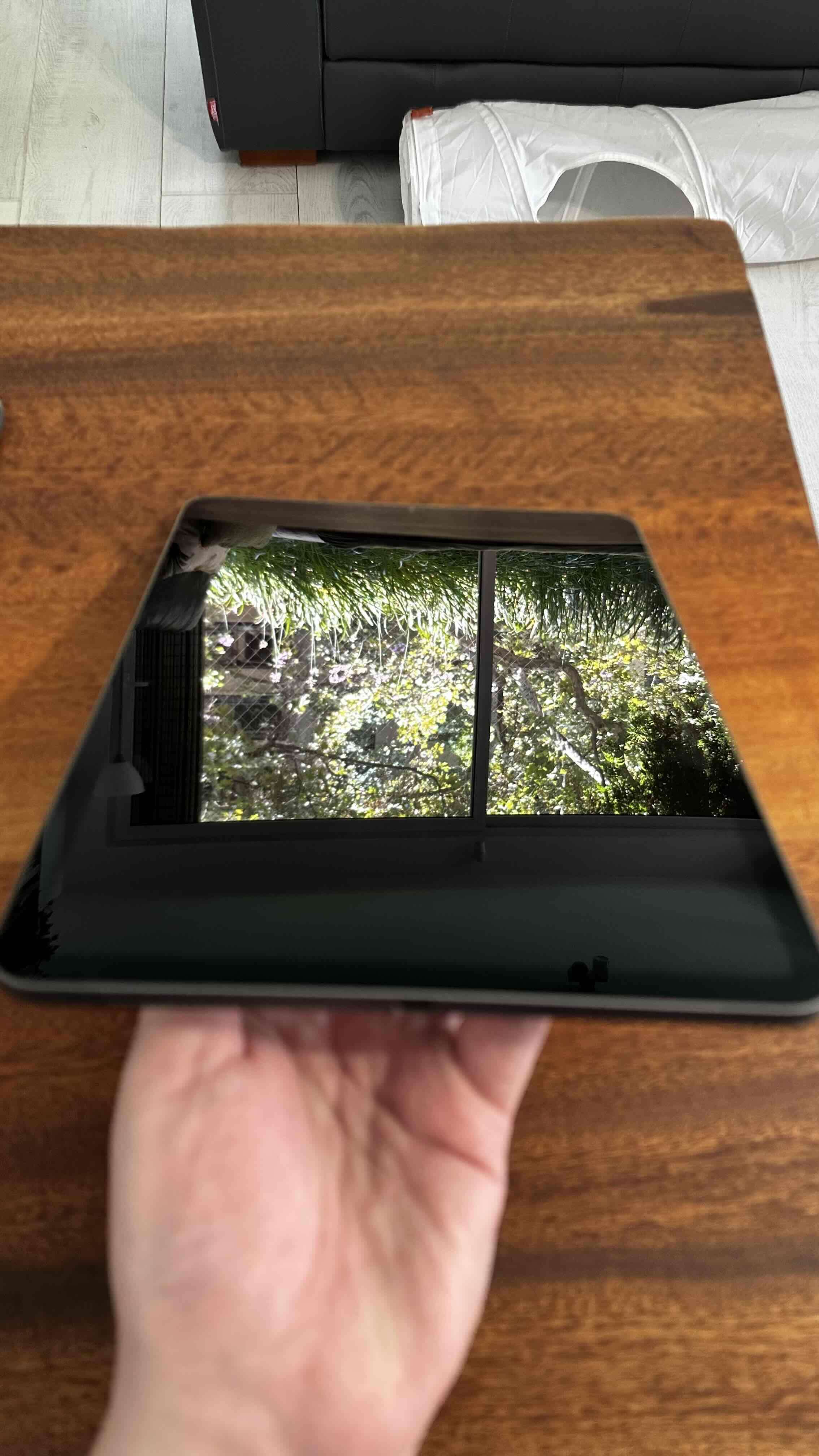 iPad Pro 11” 2018 + Apple Pencil + Teclado Logitec - miniatura 6