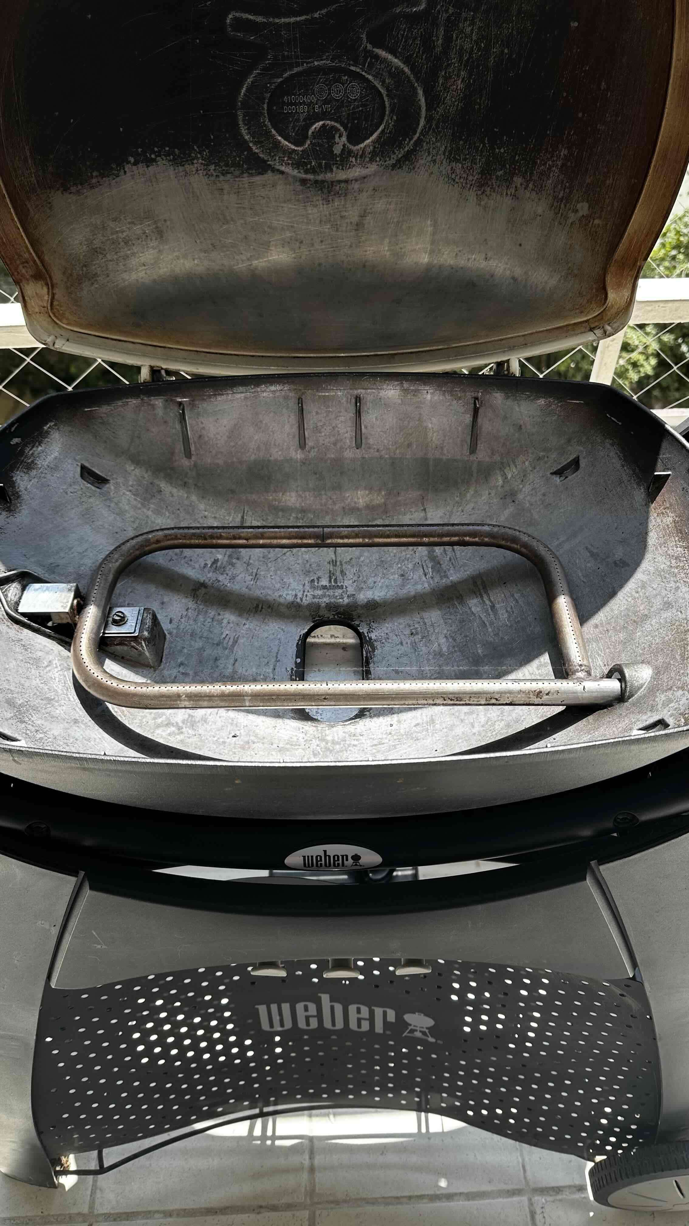 Parrilla Weber Q 2200 + Carrito + Funda + Balón - miniatura 6