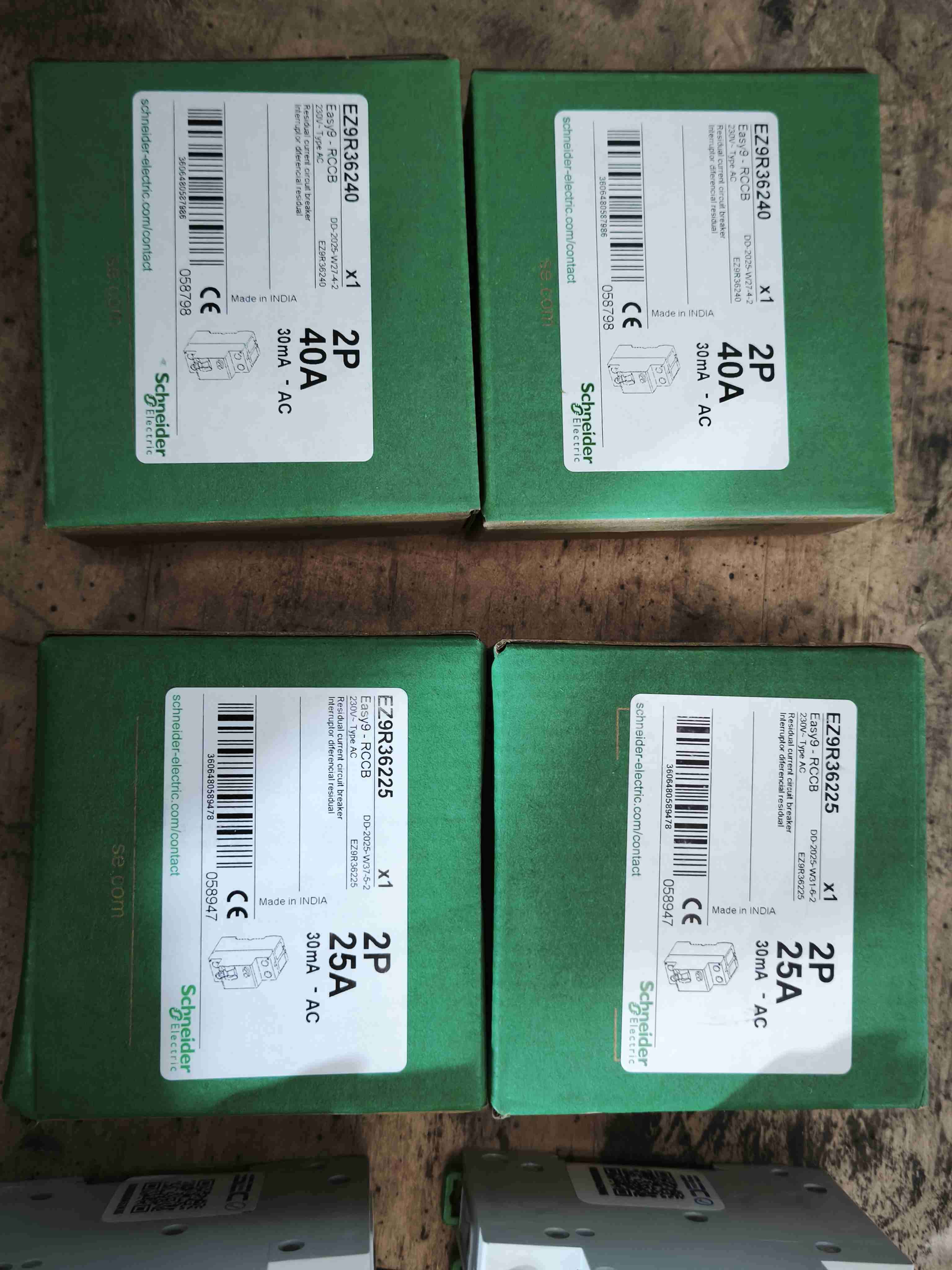 Diferenciales y automáticos Schneider