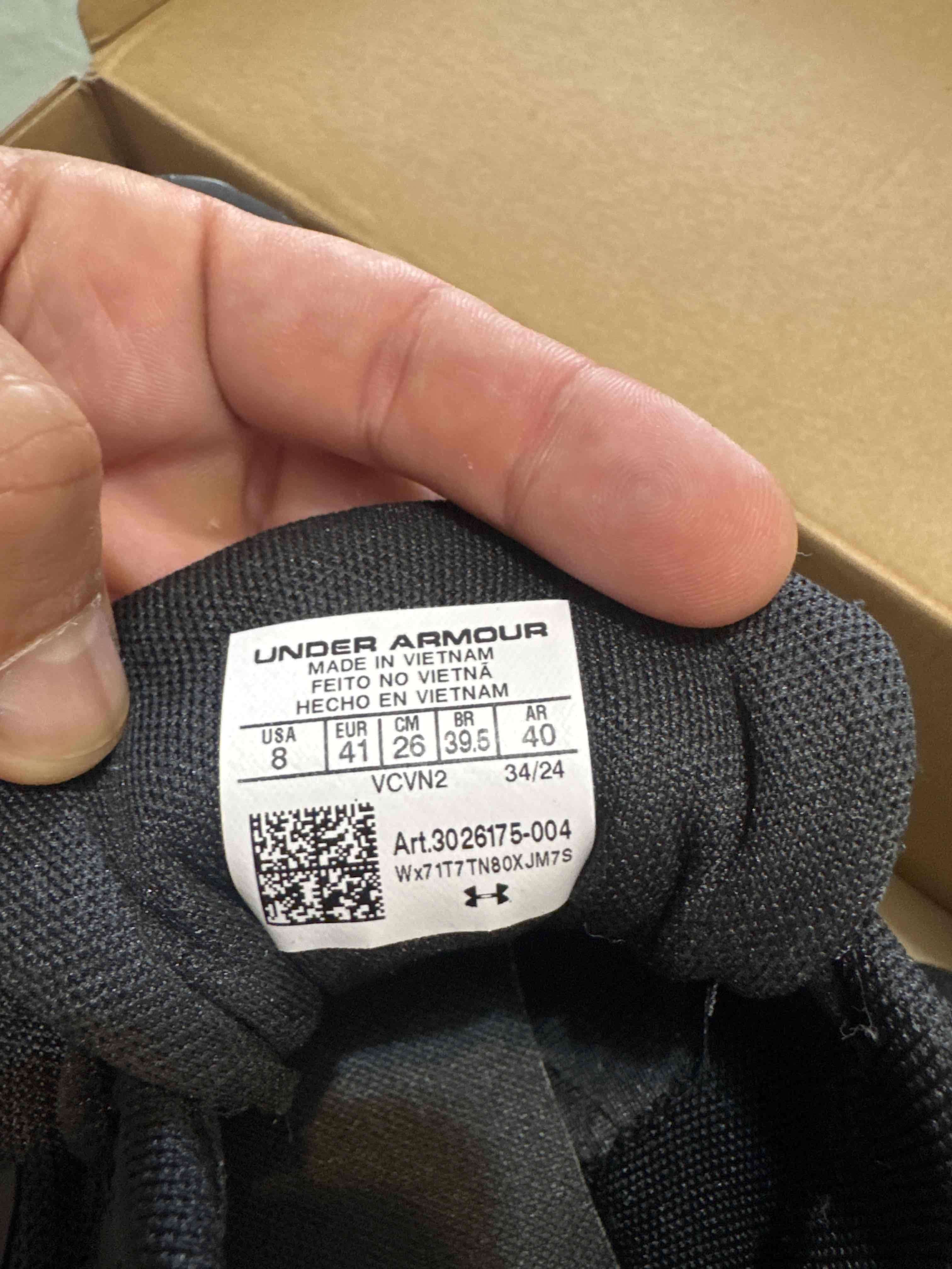 Zapatillas negras Under Armour - miniatura 4
