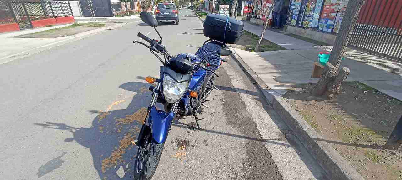 Moto deportiva azul - miniatura 2