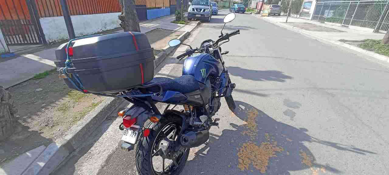 Moto deportiva azul - miniatura 3