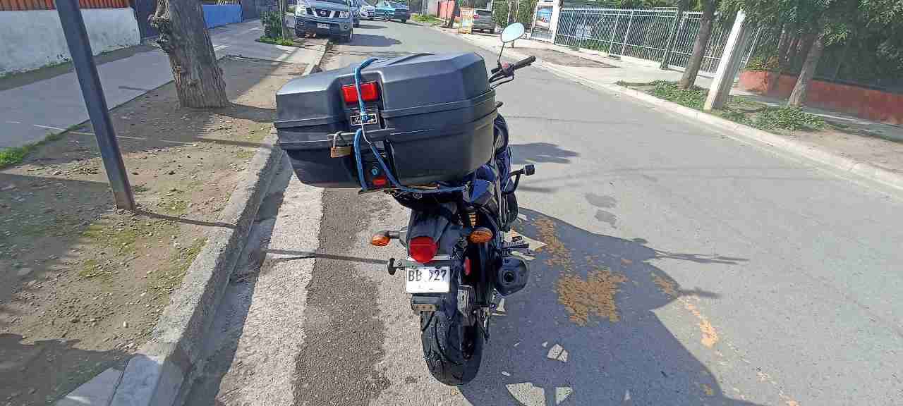 Moto deportiva azul - miniatura 4