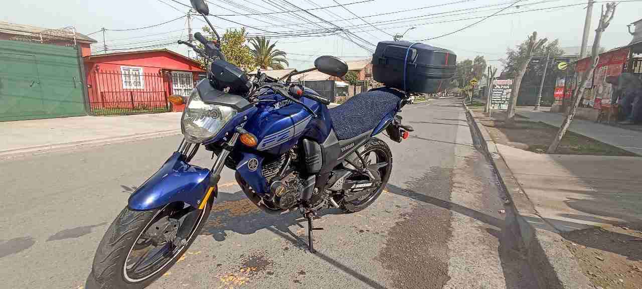 Moto deportiva azul - miniatura 5