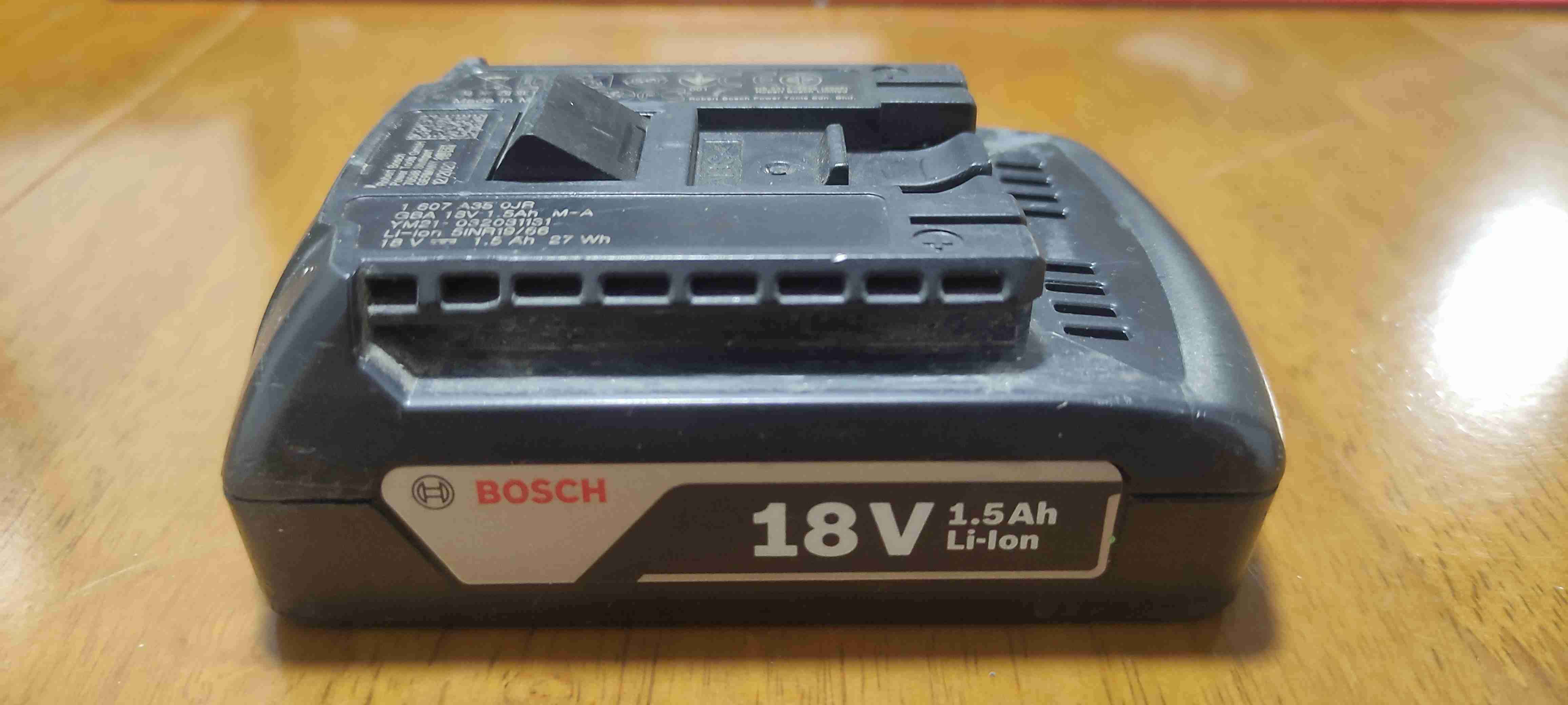 Batería Bosch 18V 2.0Ah Li-Ion - miniatura 3