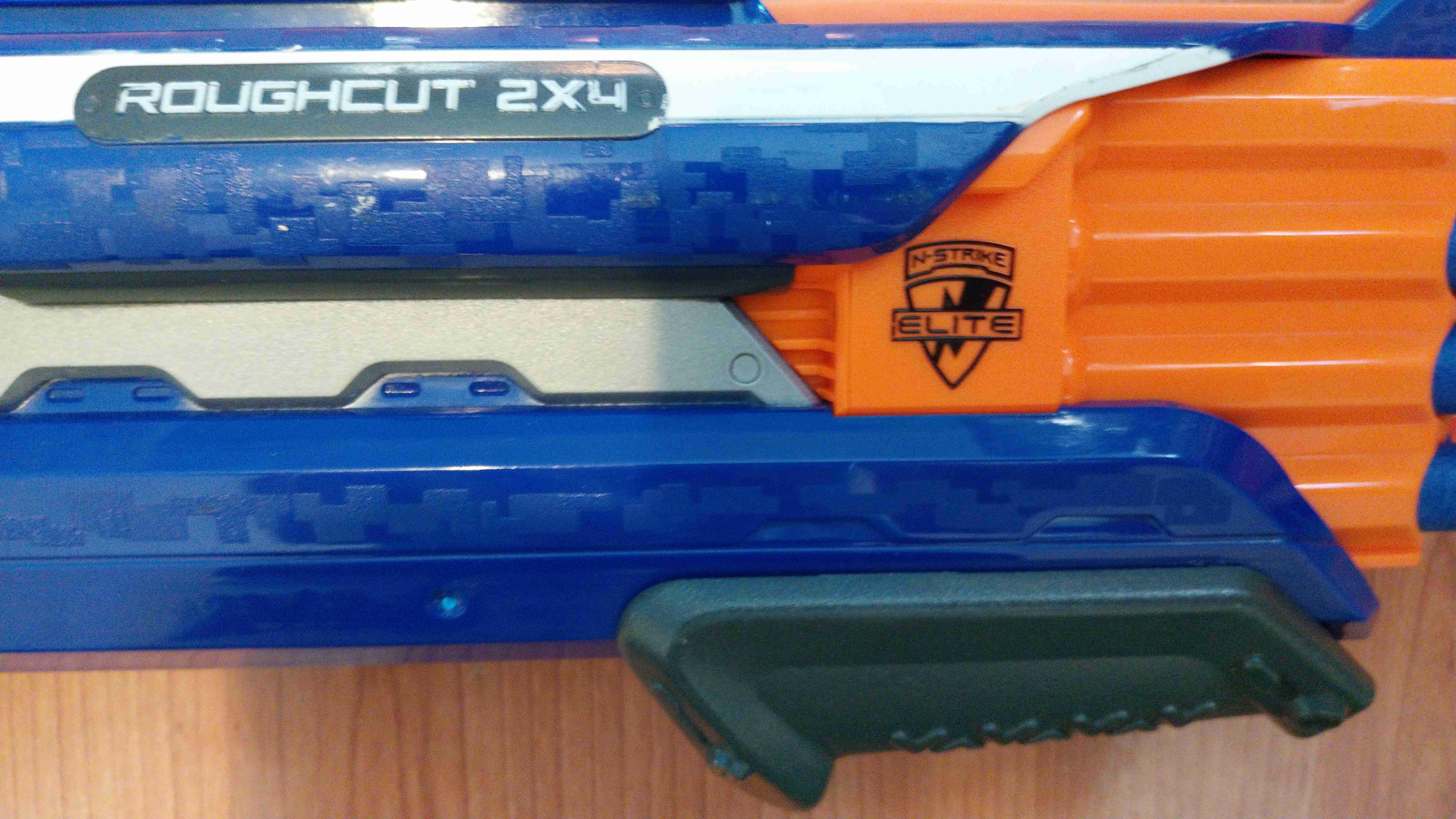 Lanzador Nerf Rough Cut 2x4( GRATIS sus balas) - miniatura 6