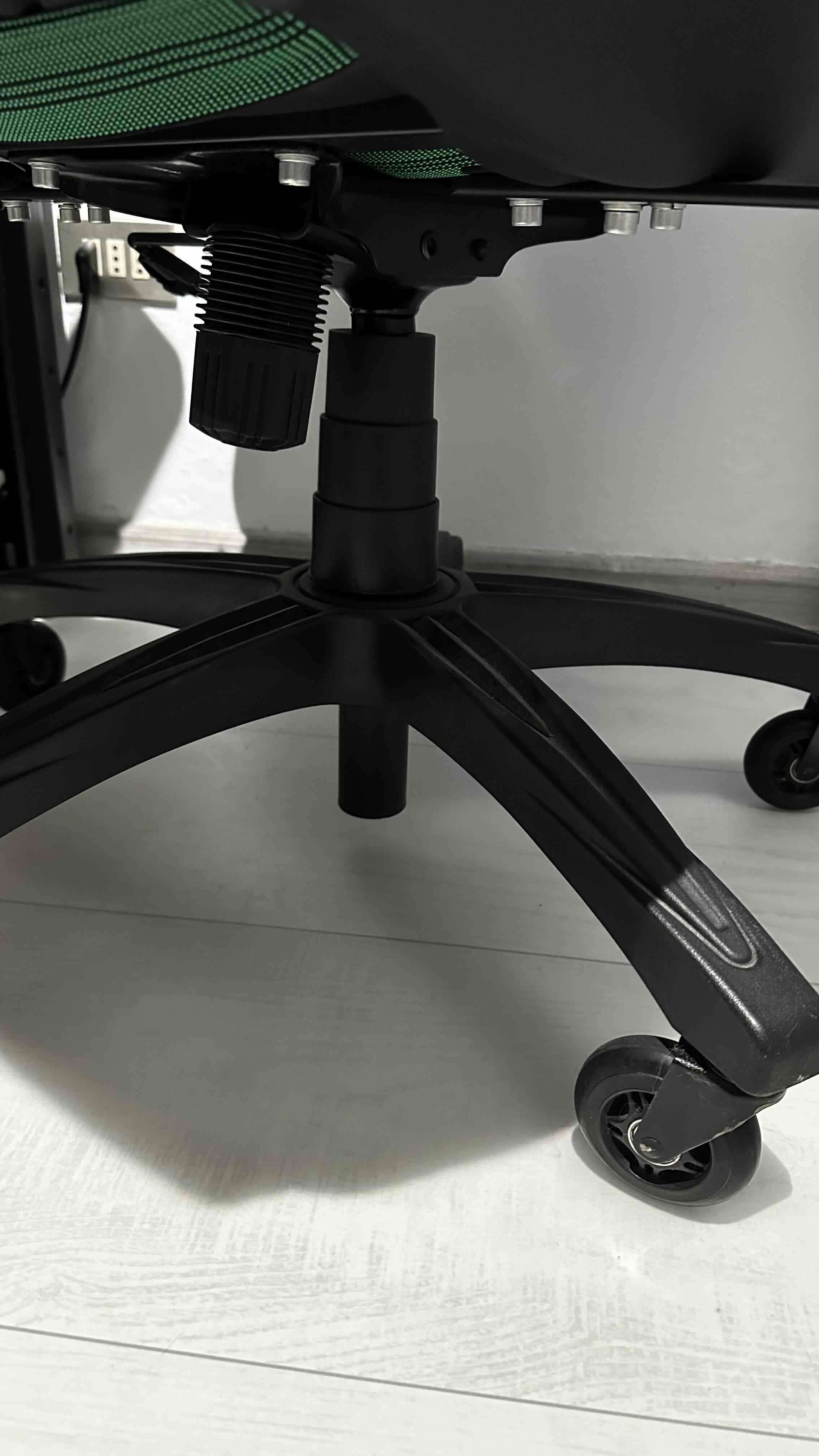 Silla Gamer Corsair T1 RACE – Negra - miniatura 6