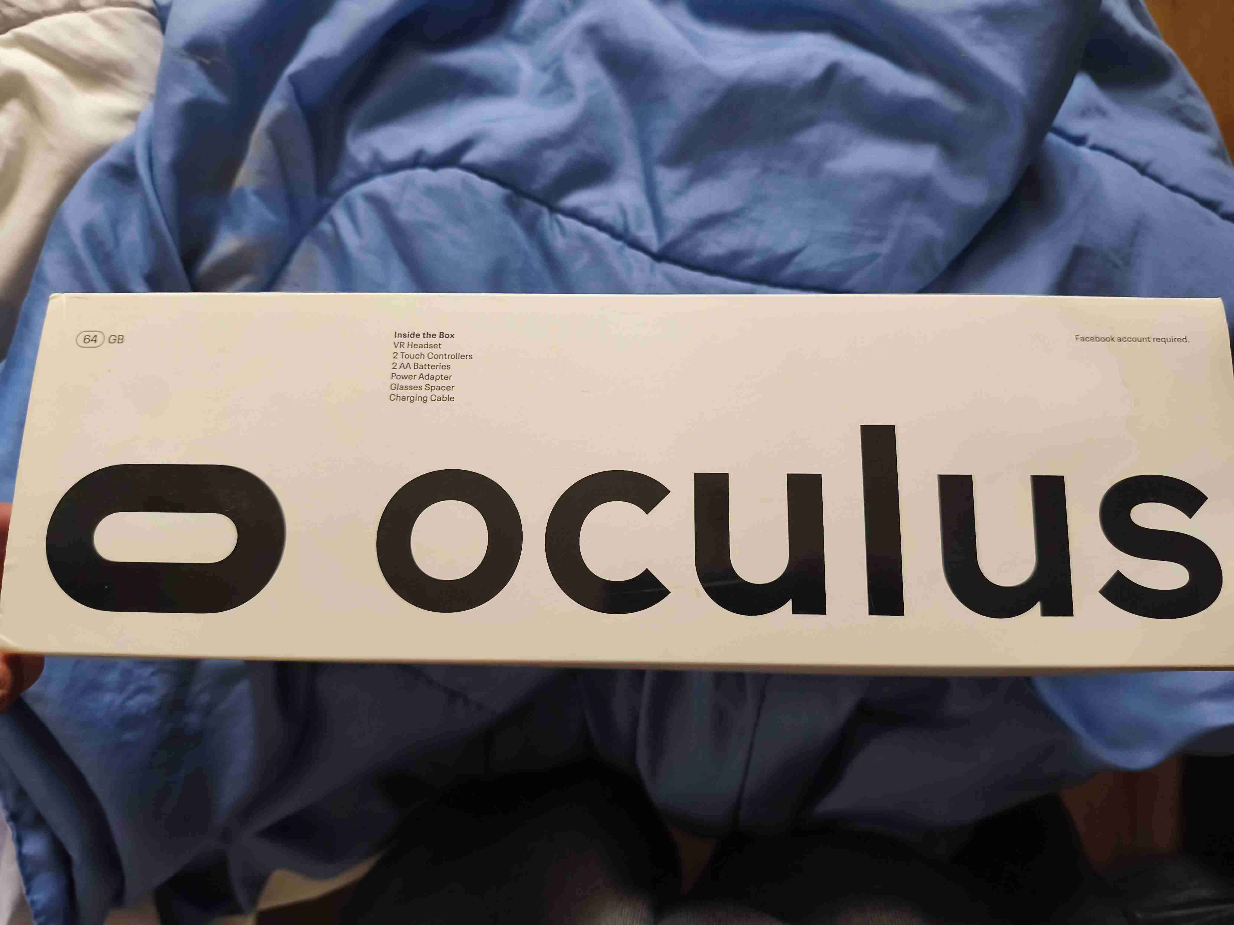 Oculus Quest 2 con controles - miniatura 2