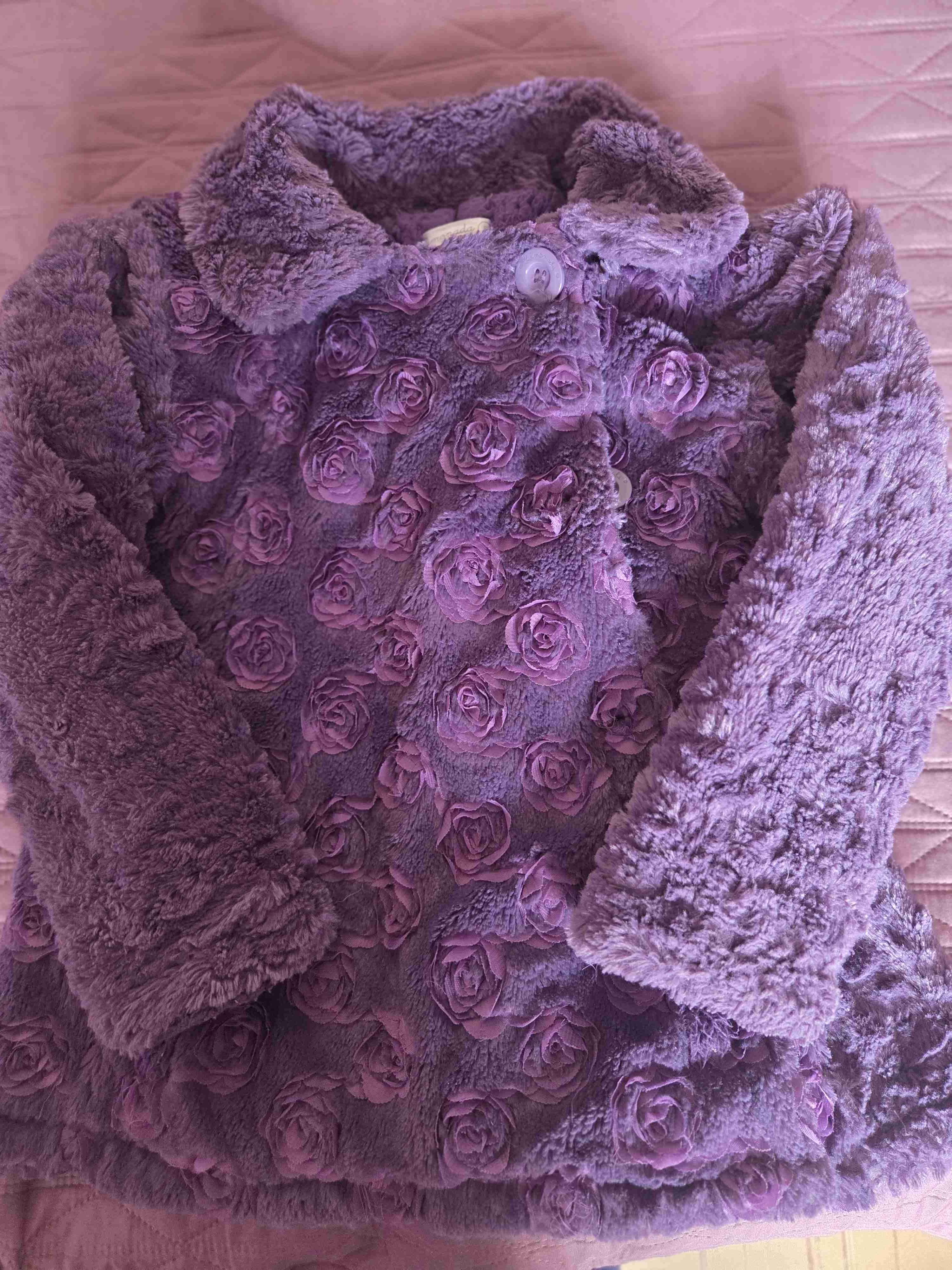 Abrigo morado de peluche para niña talla 8
