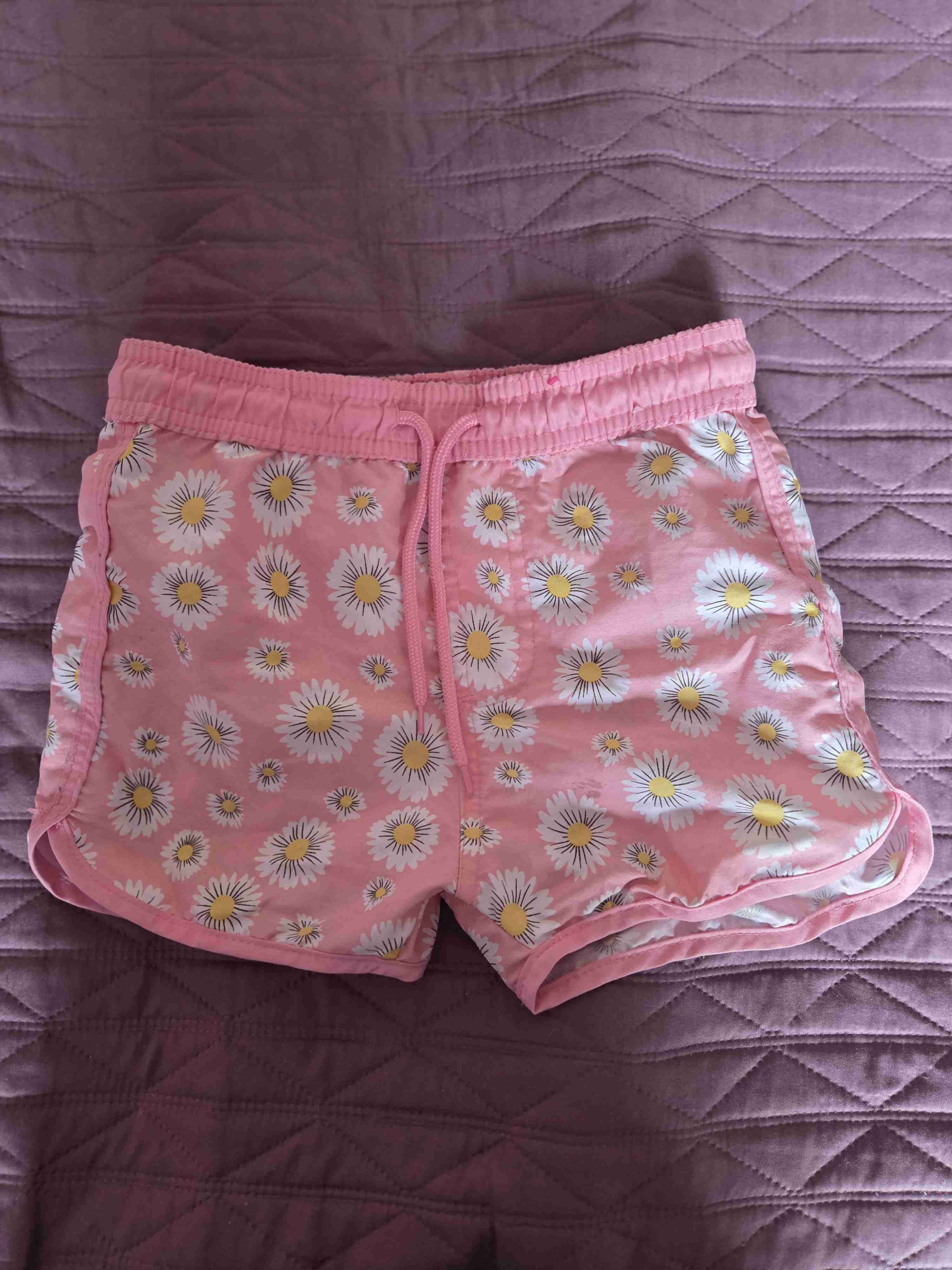 Shorts rosados con margaritas talla 10
