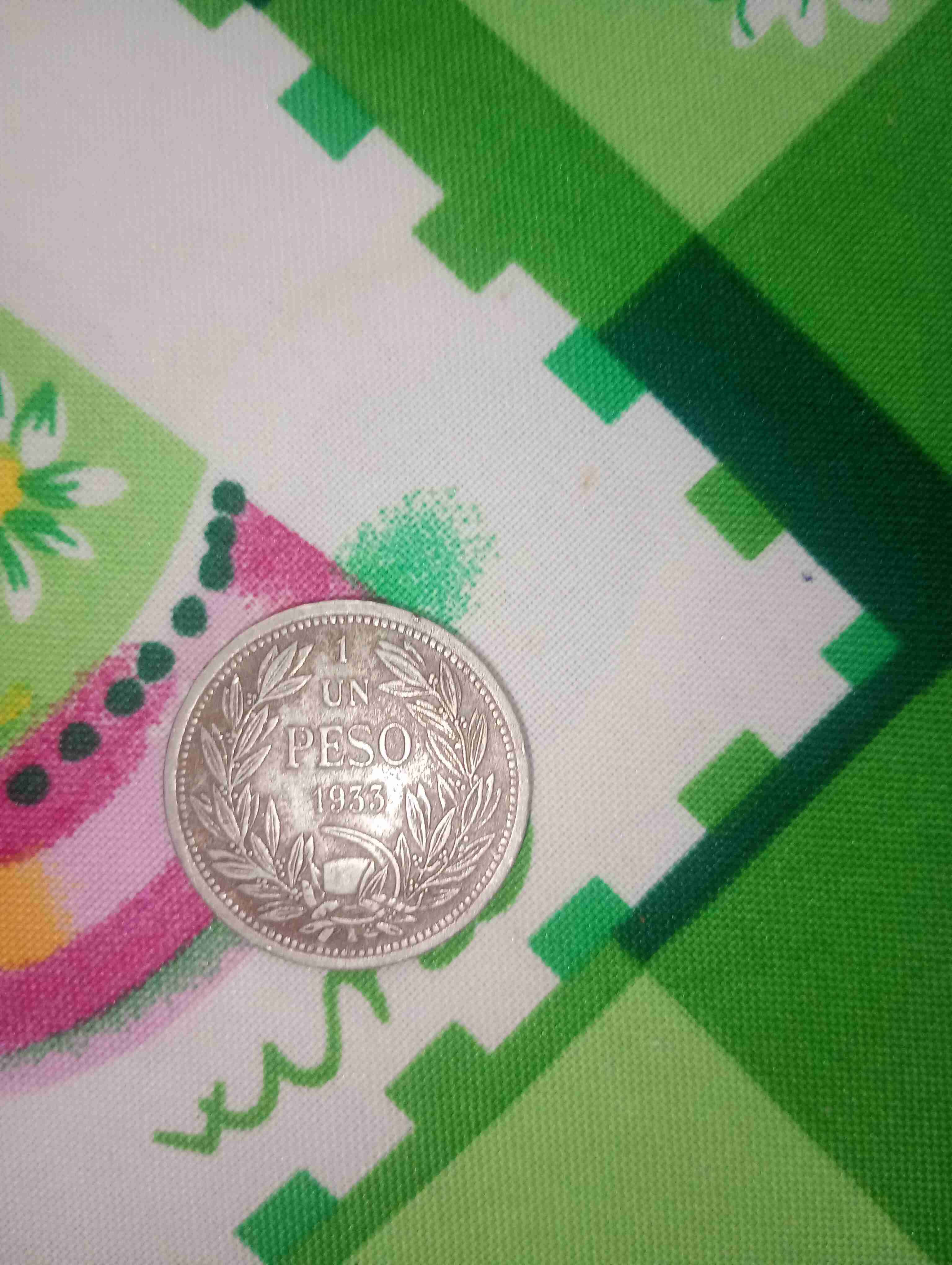Moneda chilena antigua - miniatura 2