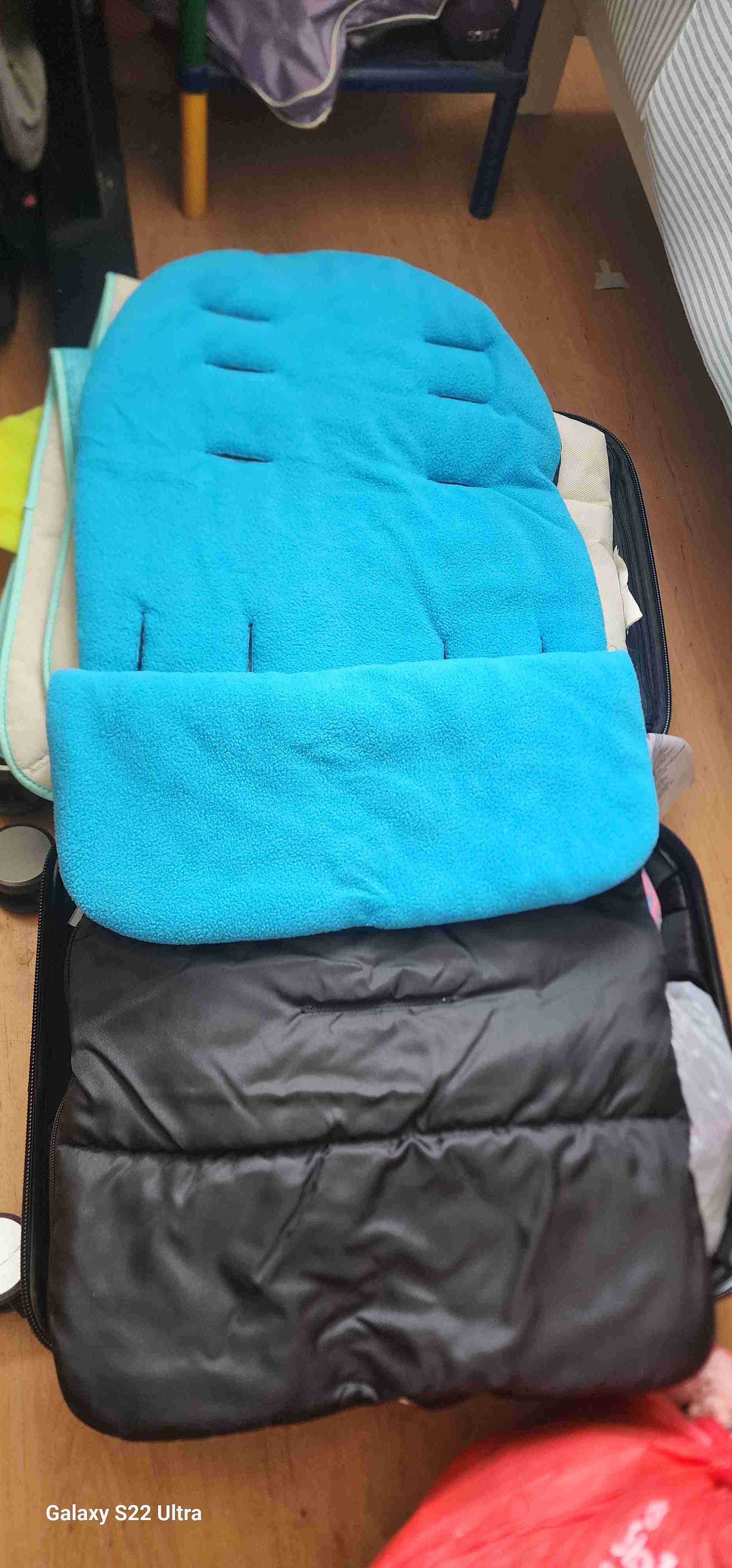 Funda de coche azul para bebé