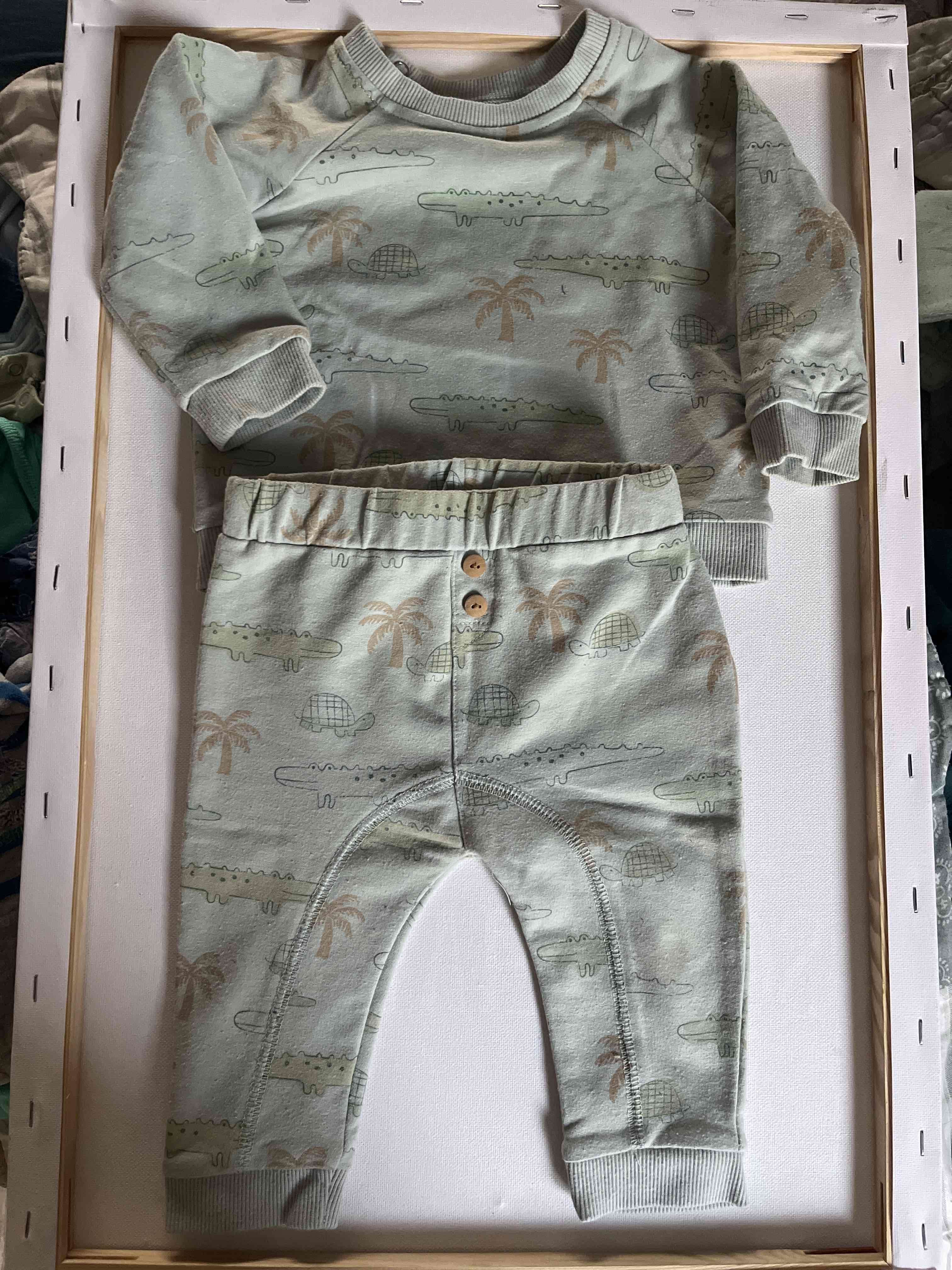 Conjunto bebé estampado verde 3-6 meses