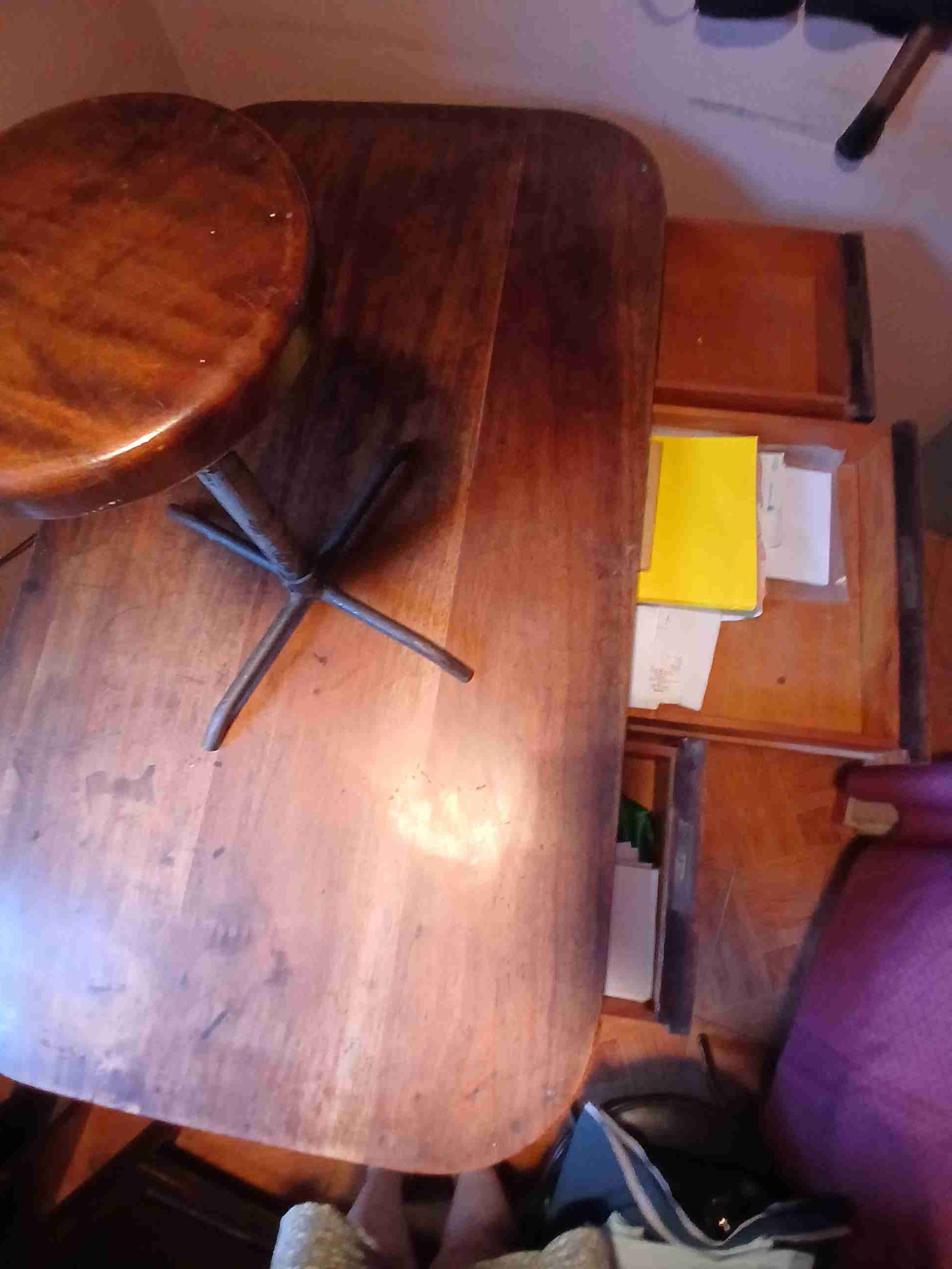 Mesa de madera clásica, escritorio - miniatura 5