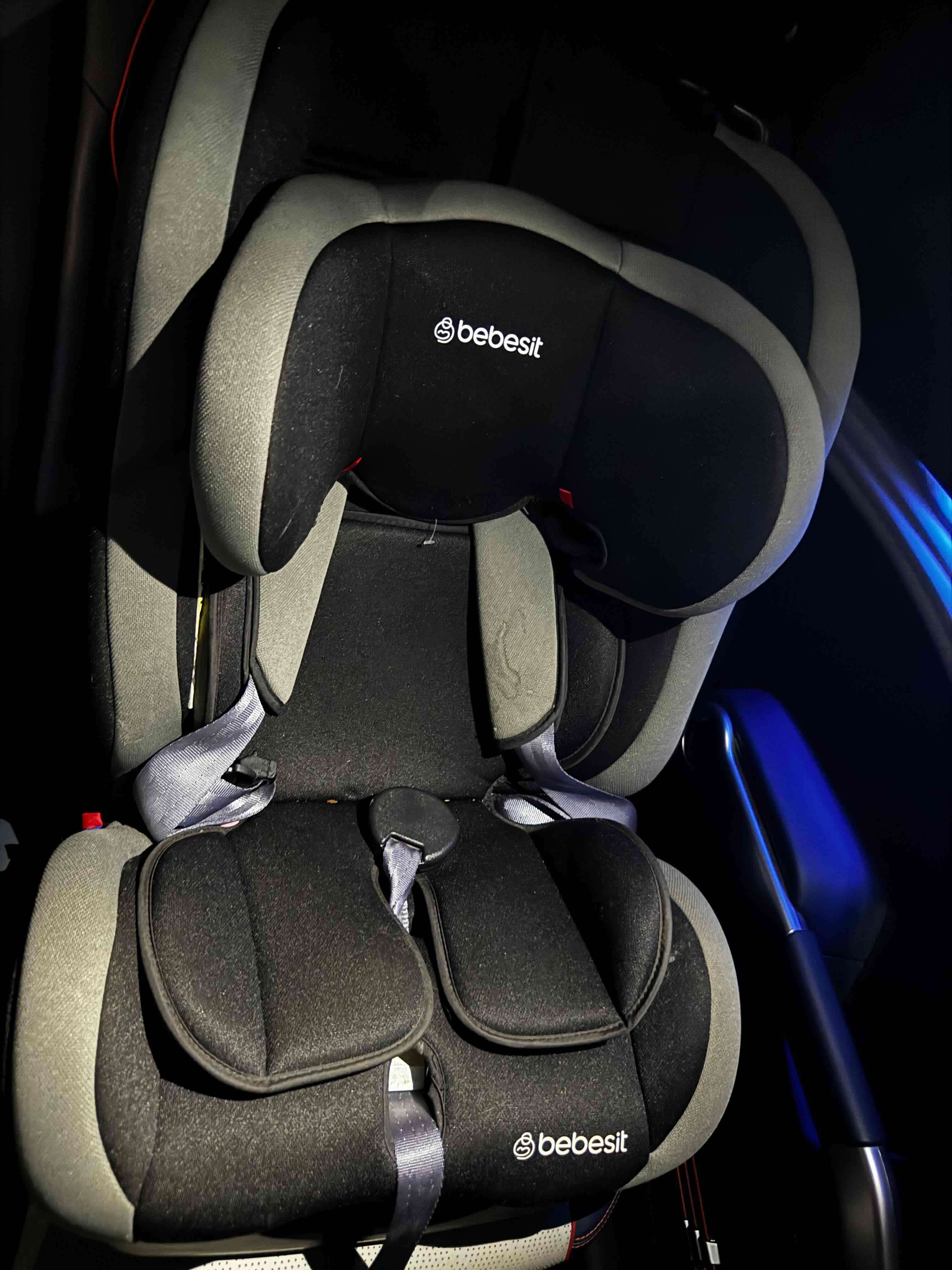 Silla de auto para bebé - miniatura 2