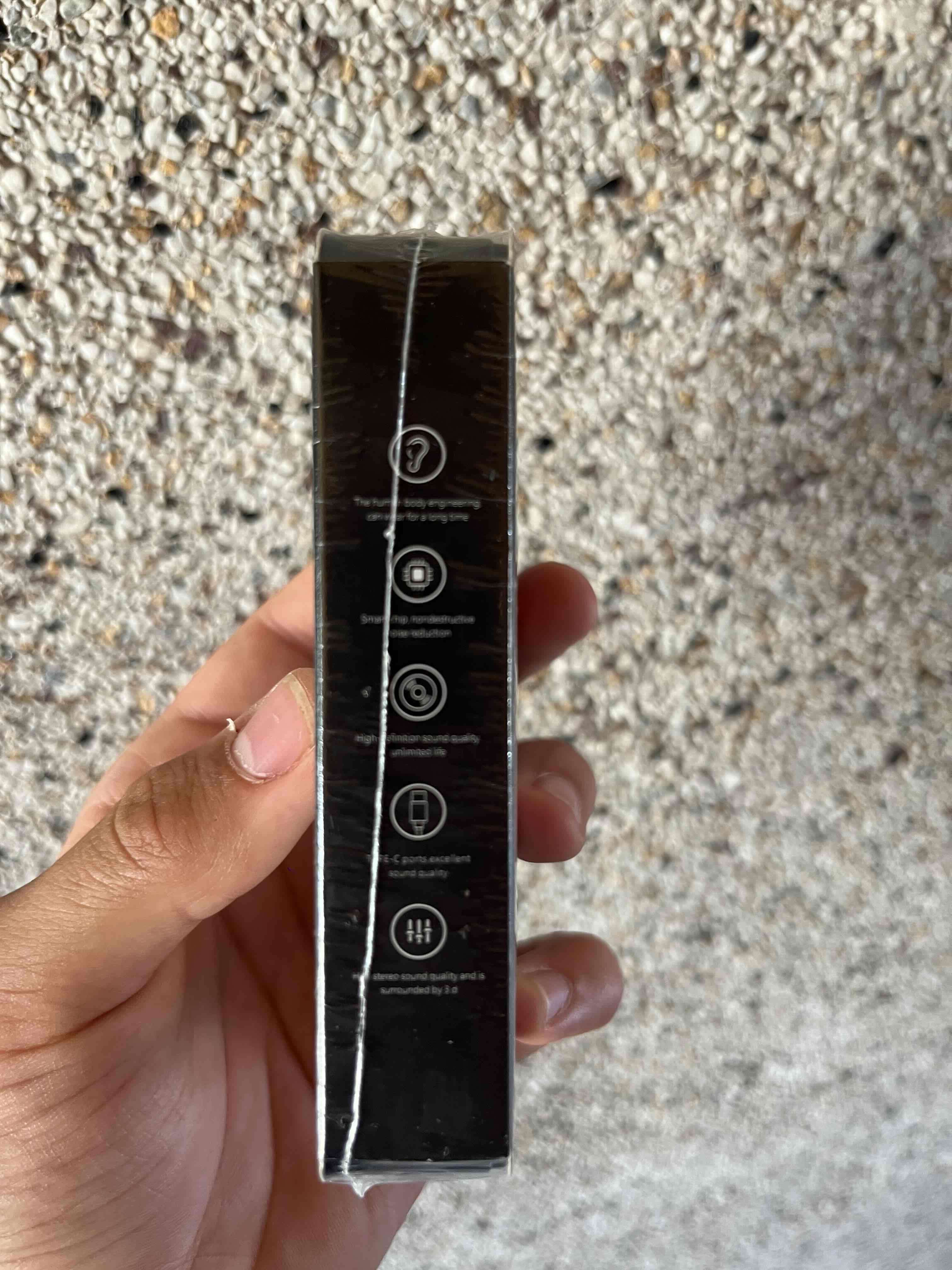 Audífonos universales Type-C - miniatura 2