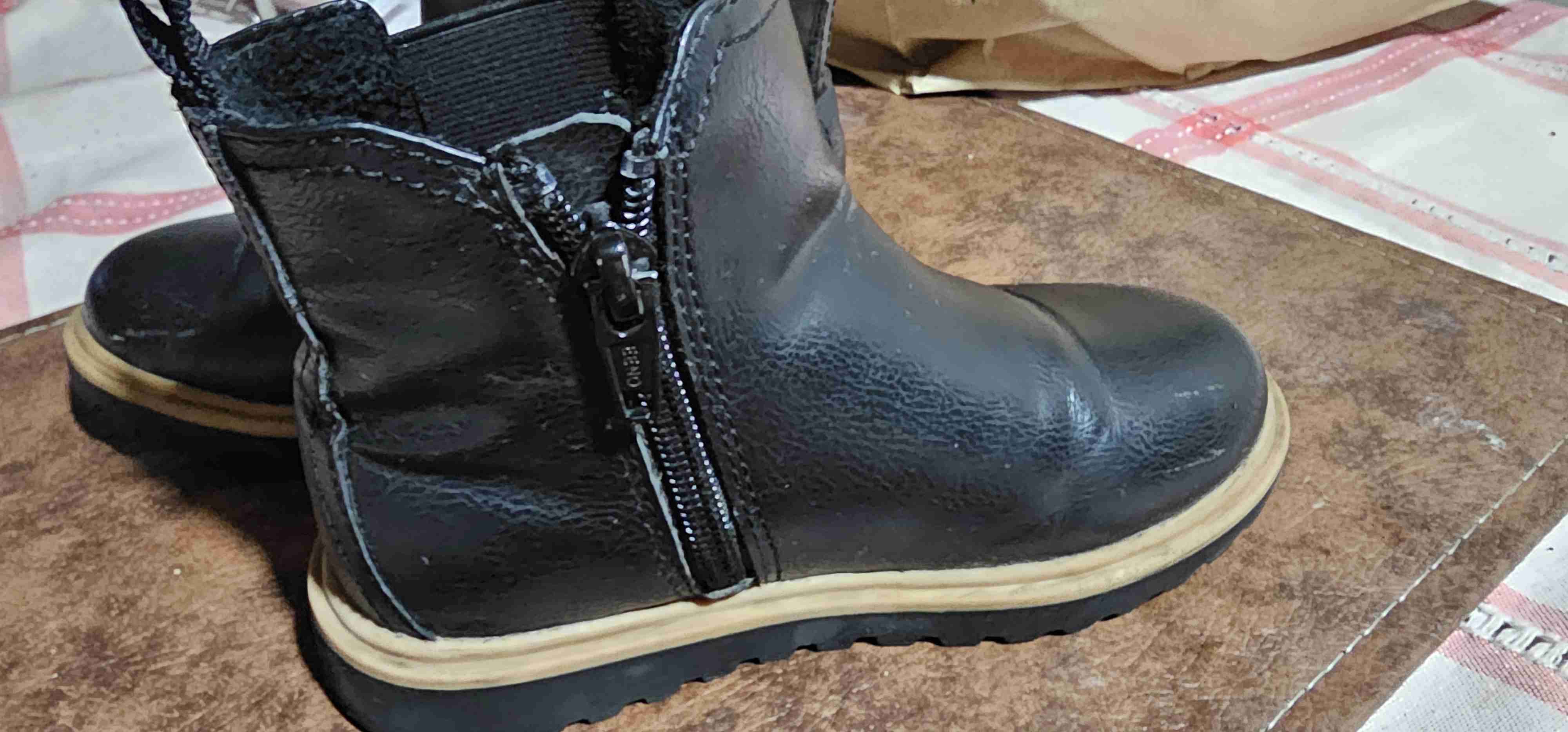 Botines negros de cuero - miniatura 2
