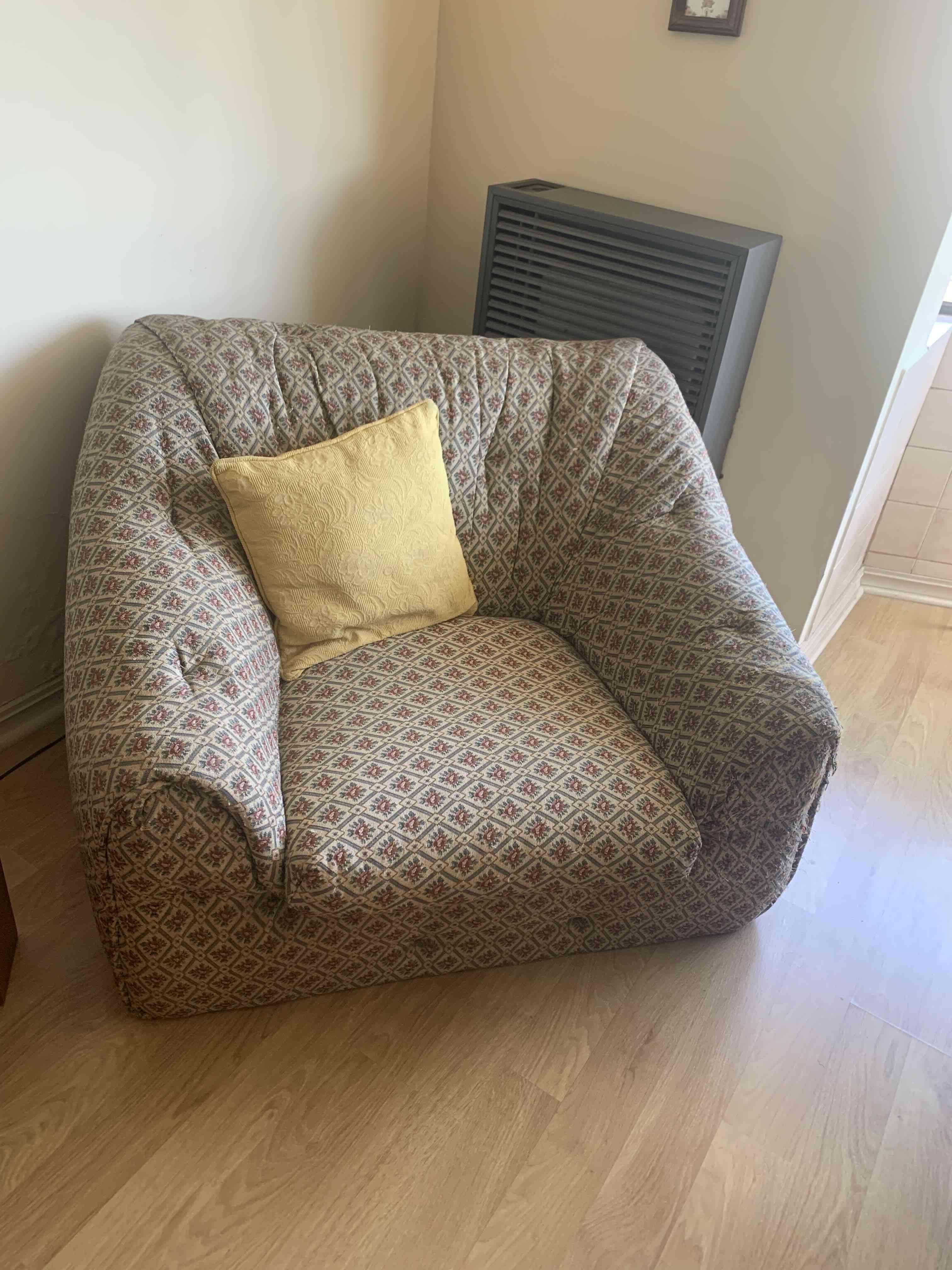 Sofá tapizado estampado - miniatura 3