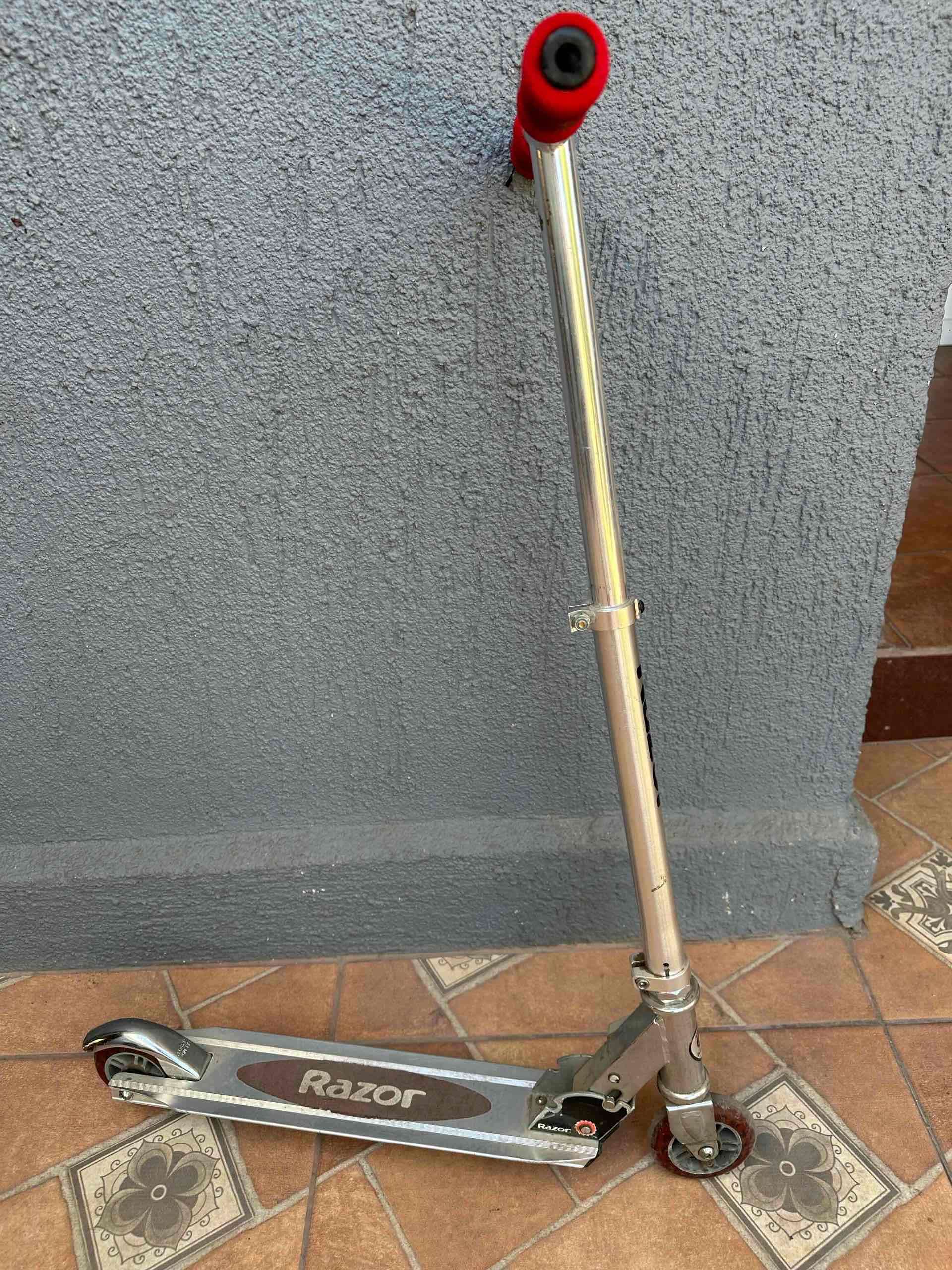 Scooter Razor plegable - miniatura 3