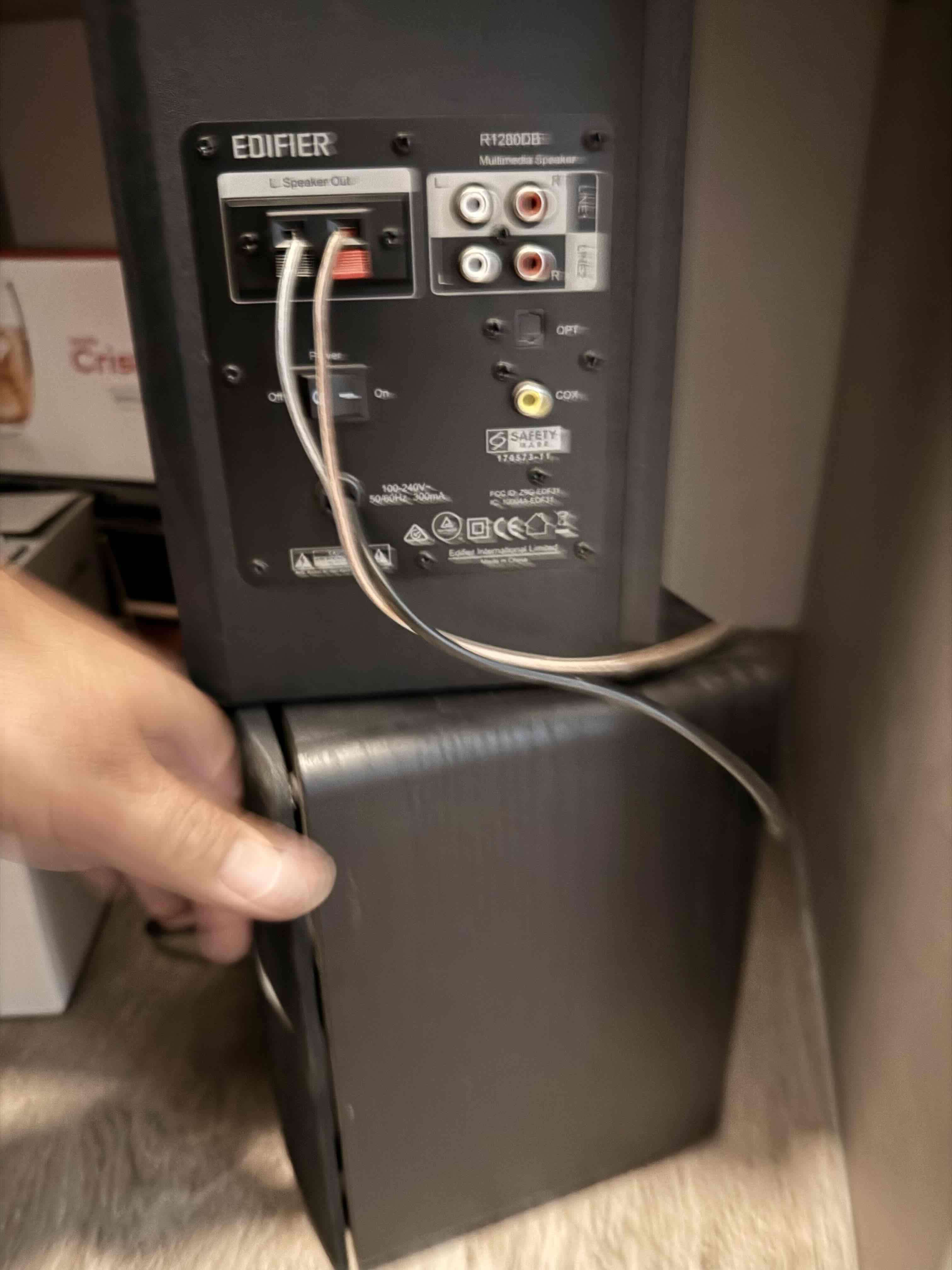 Parlantes con Control remoto Edifier RC10E - miniatura 2