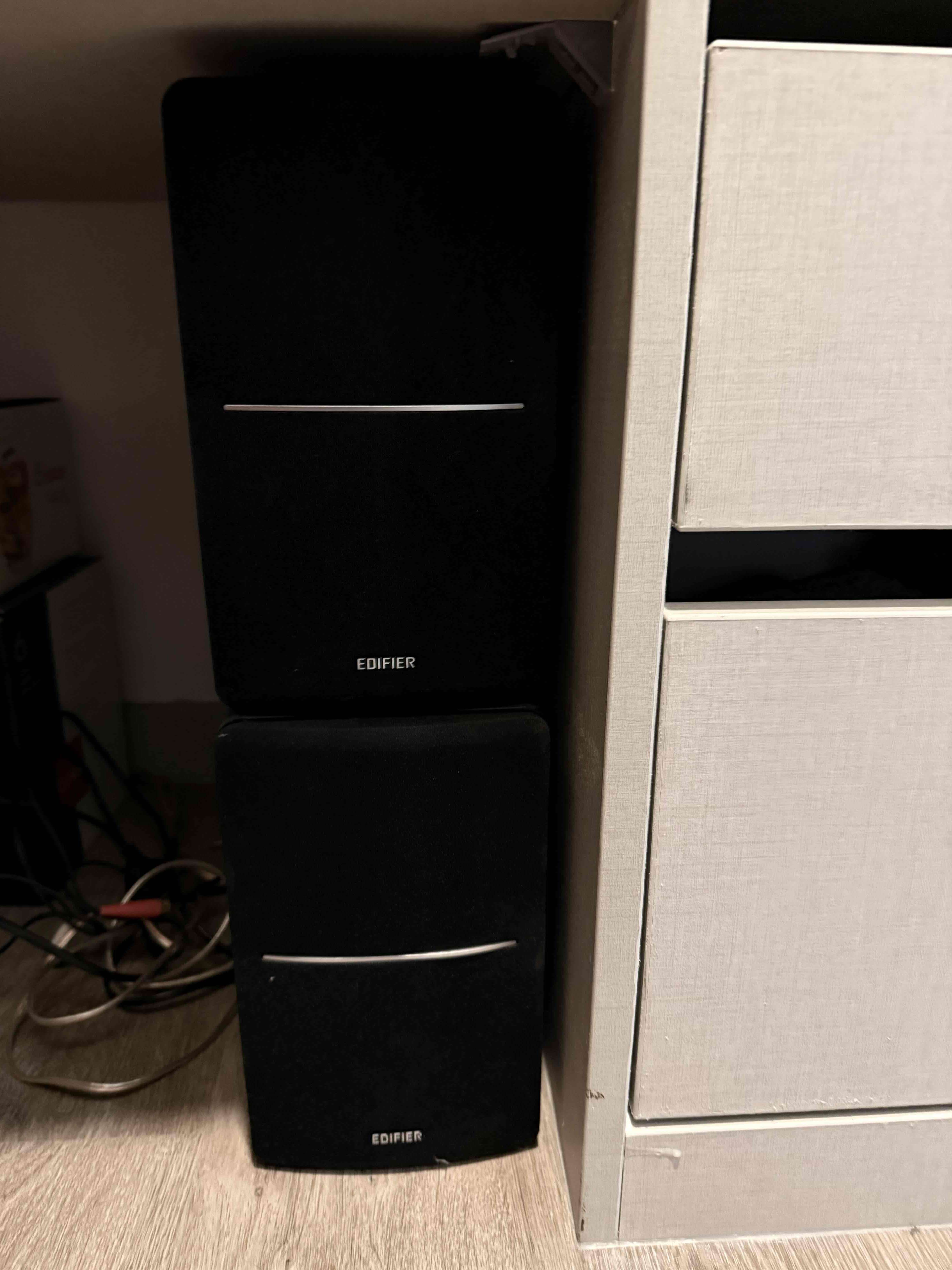 Parlantes con Control remoto Edifier RC10E - miniatura 4