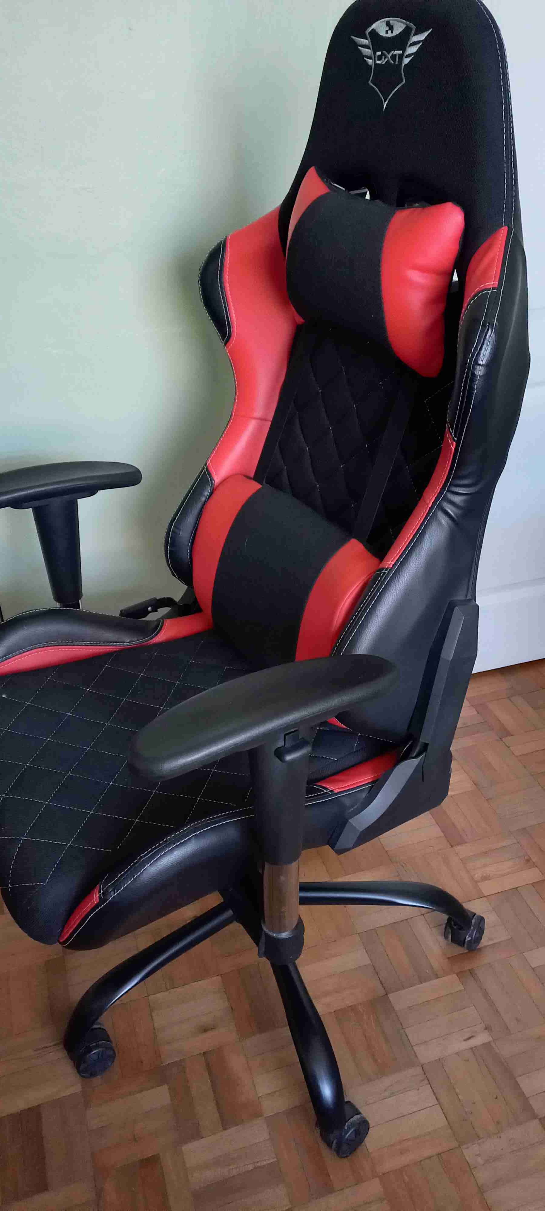 Silla gamer GXT 707 negra y roja - miniatura 3
