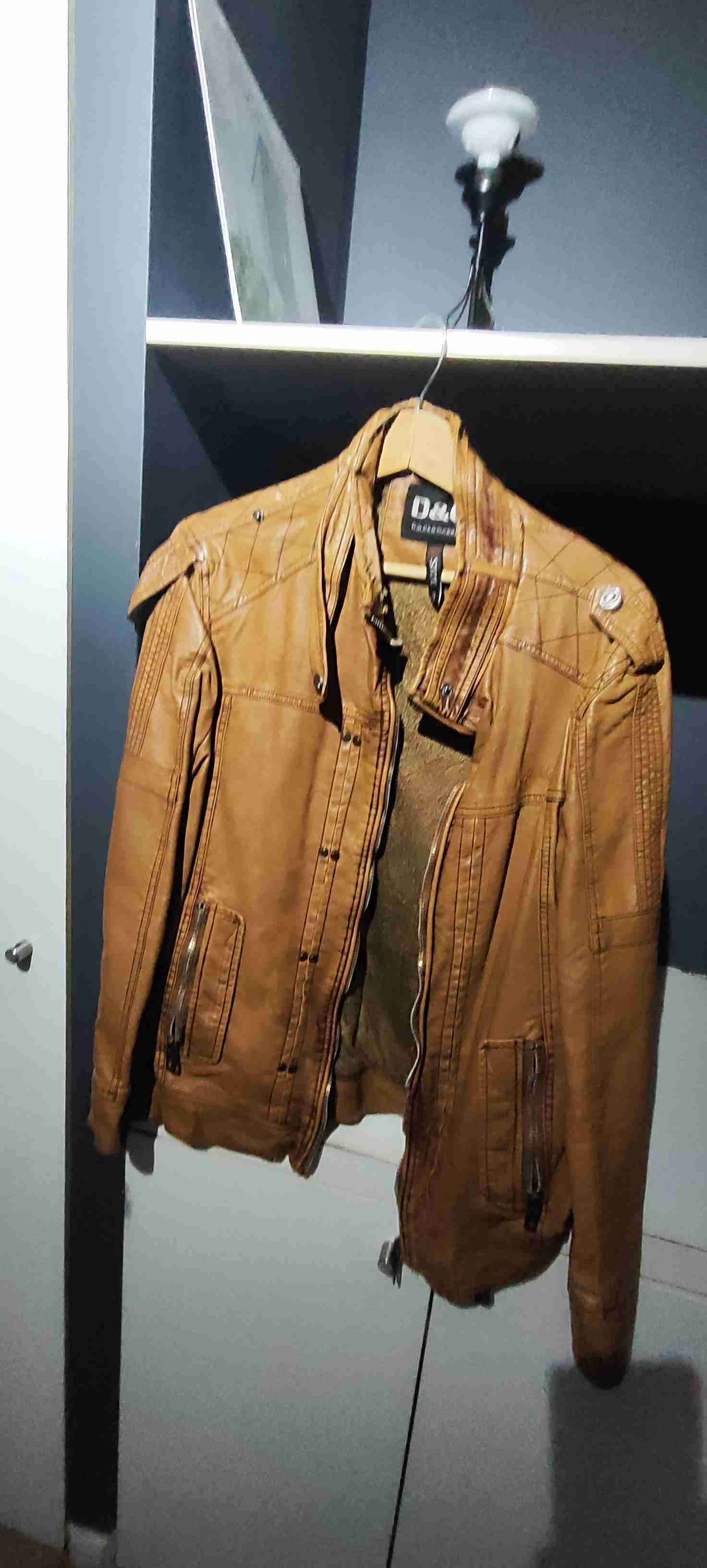 Chaqueta marrón de cuero - miniatura 2