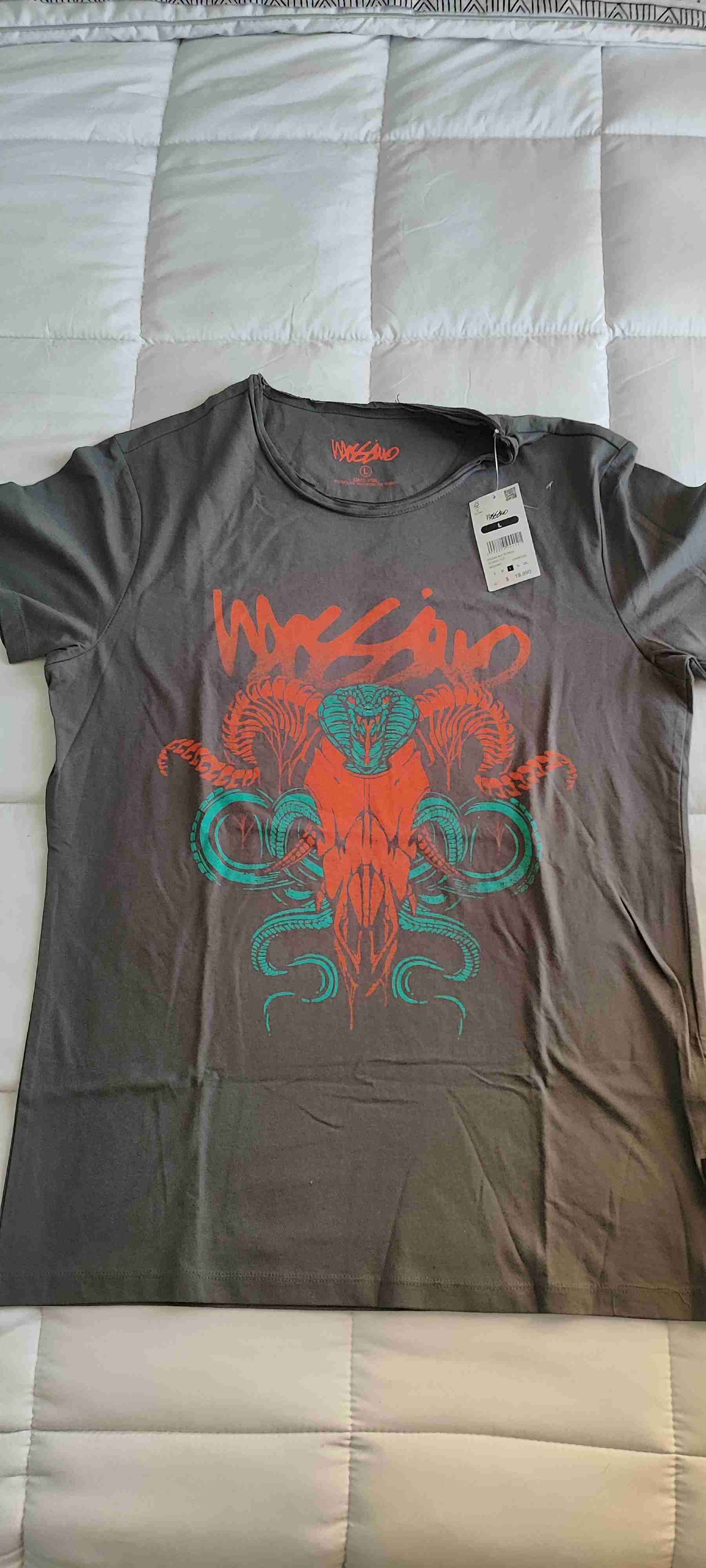 Polera gris con estampado Mossimo