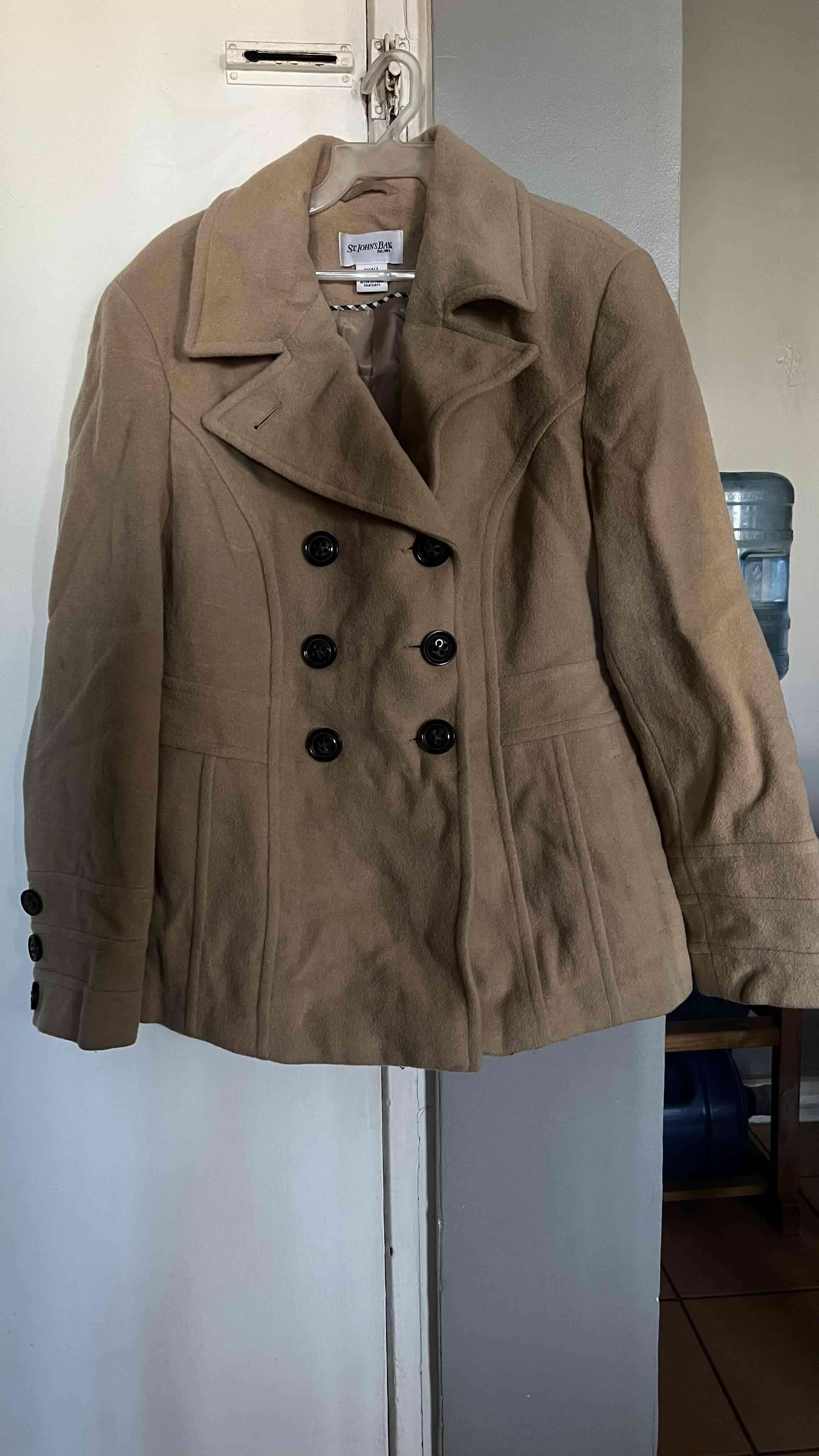 Abrigo largo marrón elegante - miniatura 3