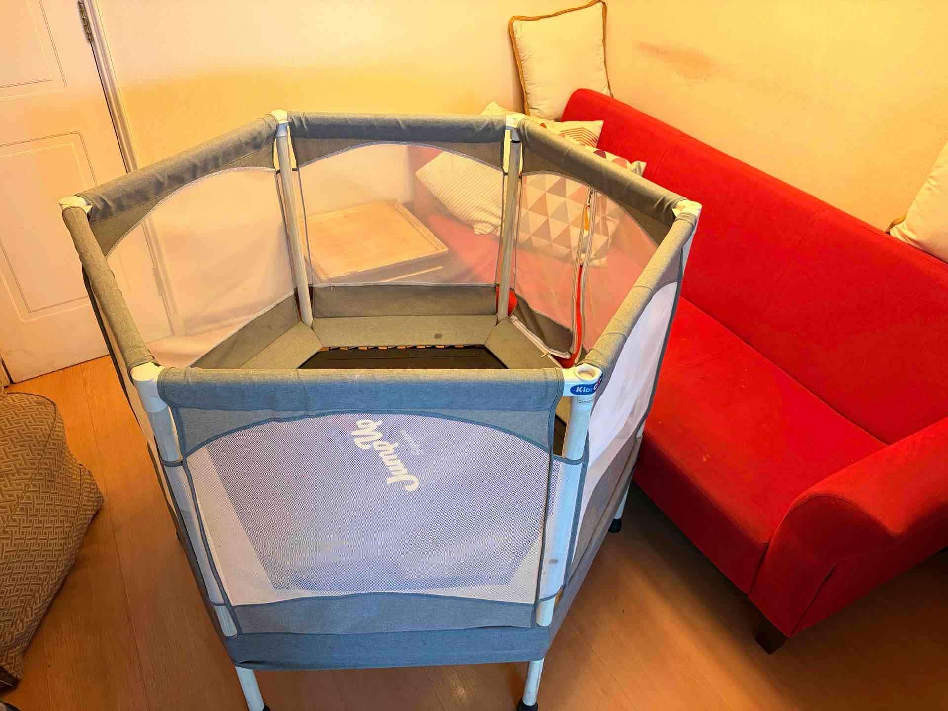 Saltarina corral hexagonal gris - miniatura 4