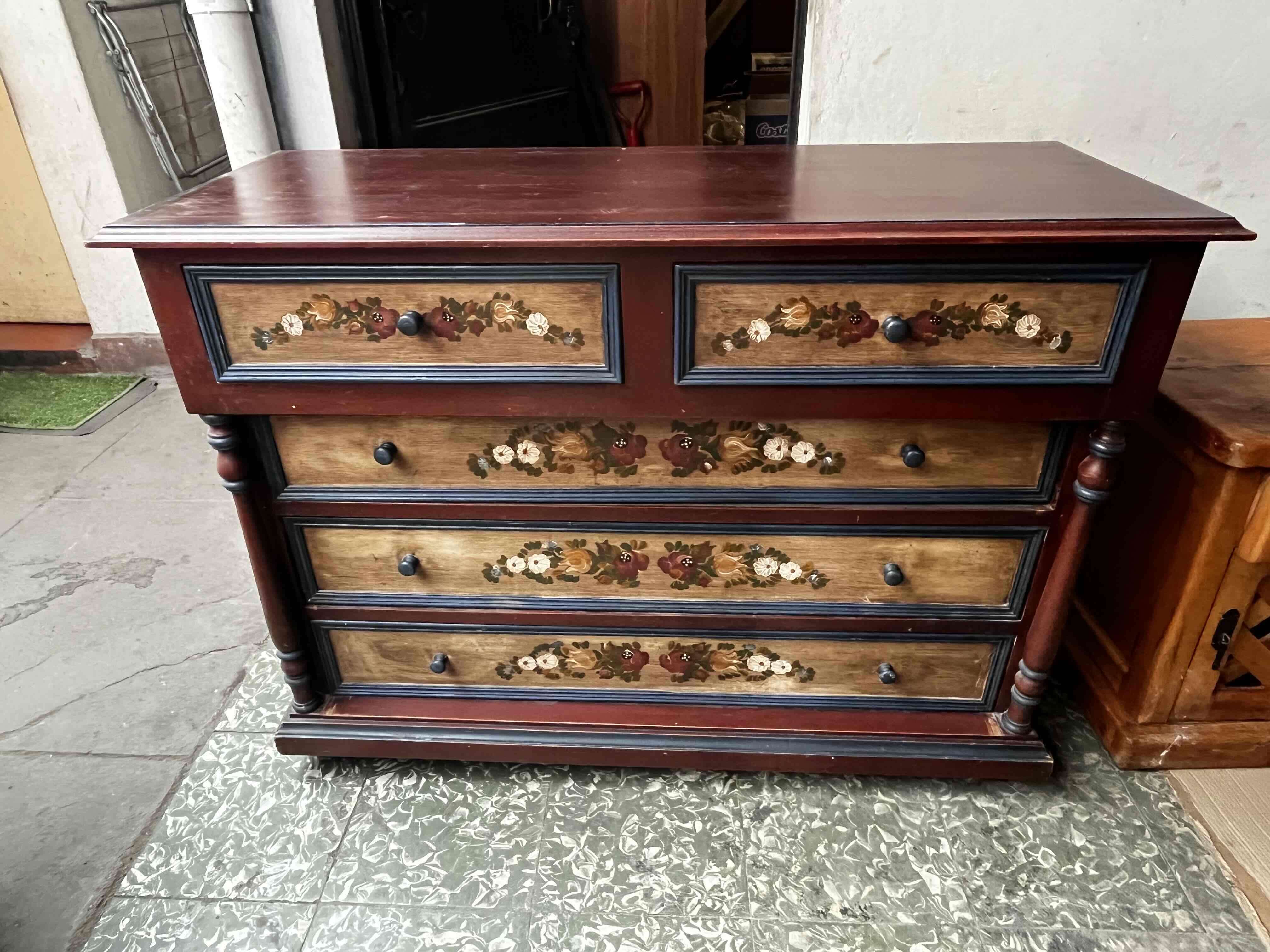 Cómoda de madera decorativa - miniatura 2