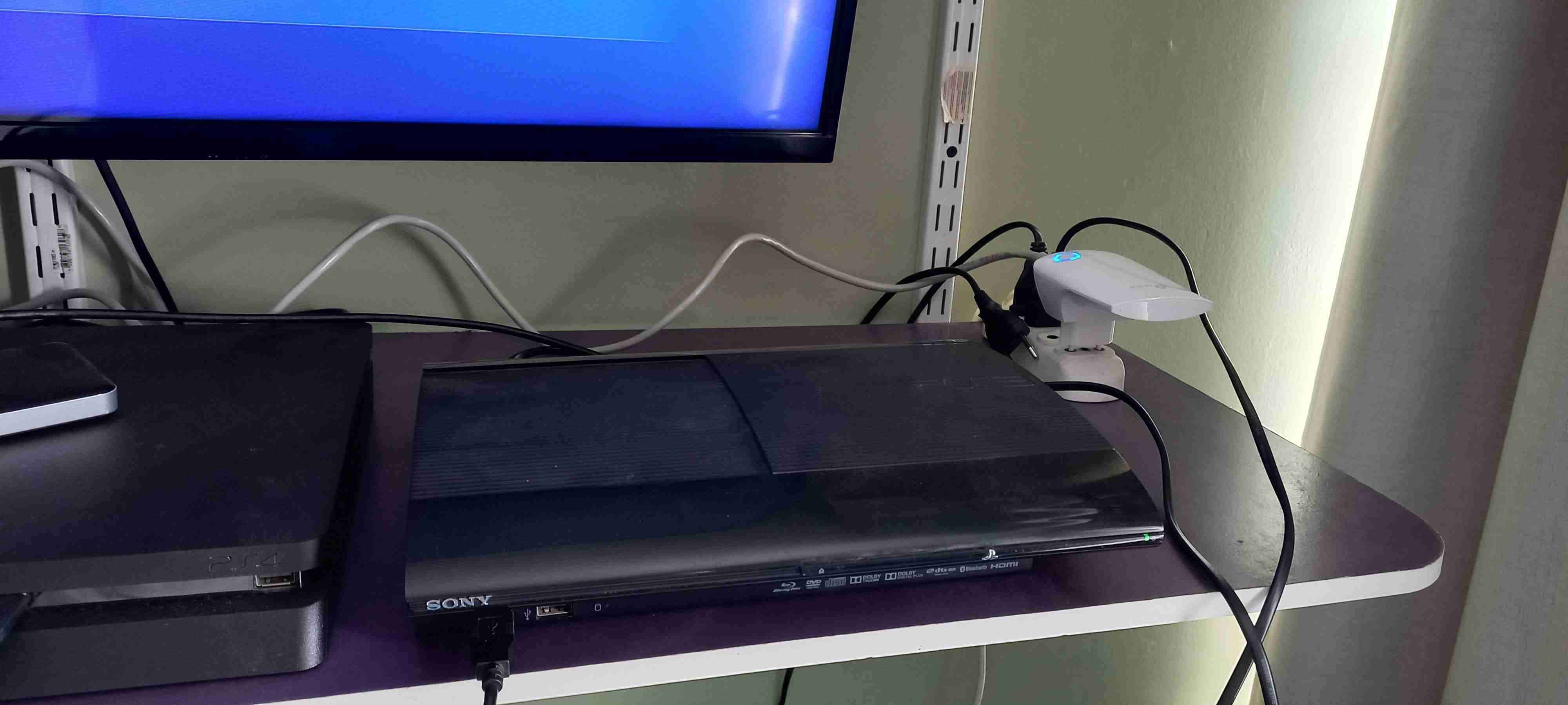 Consola PS3 con dos controles - miniatura 5