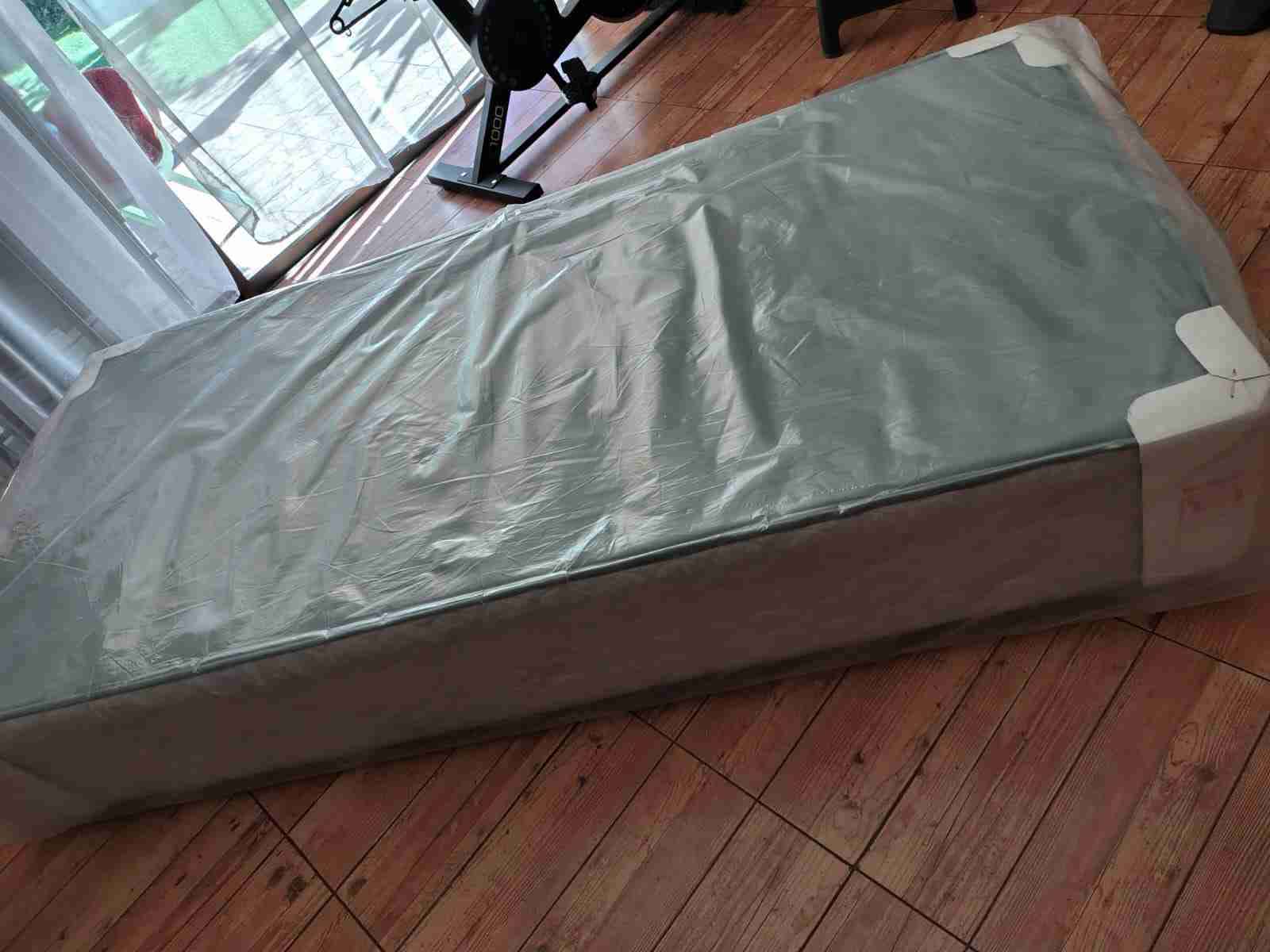 Cama y base Celta - miniatura 2