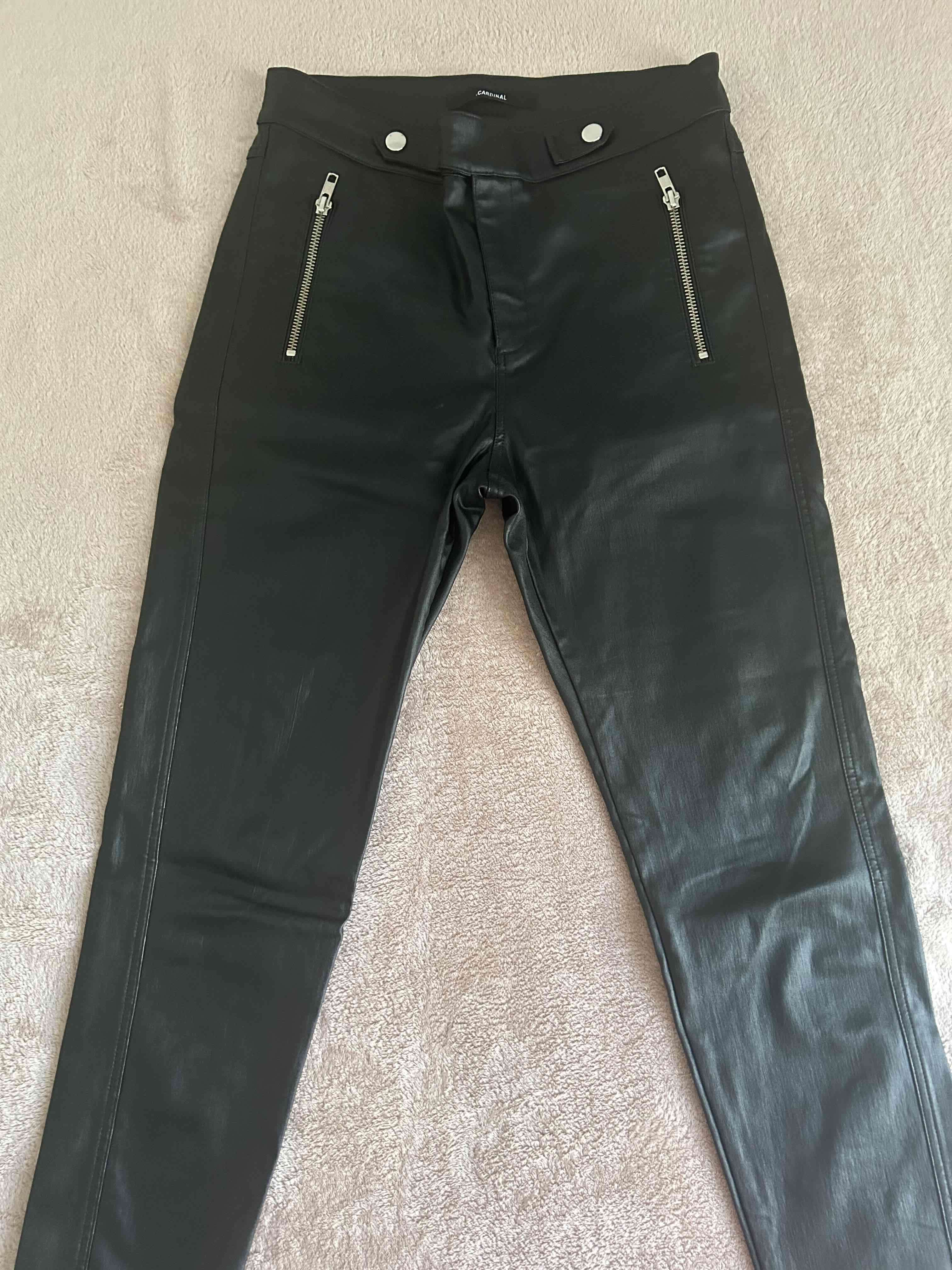 Lote de jeans para mujer en varios colores - miniatura 3