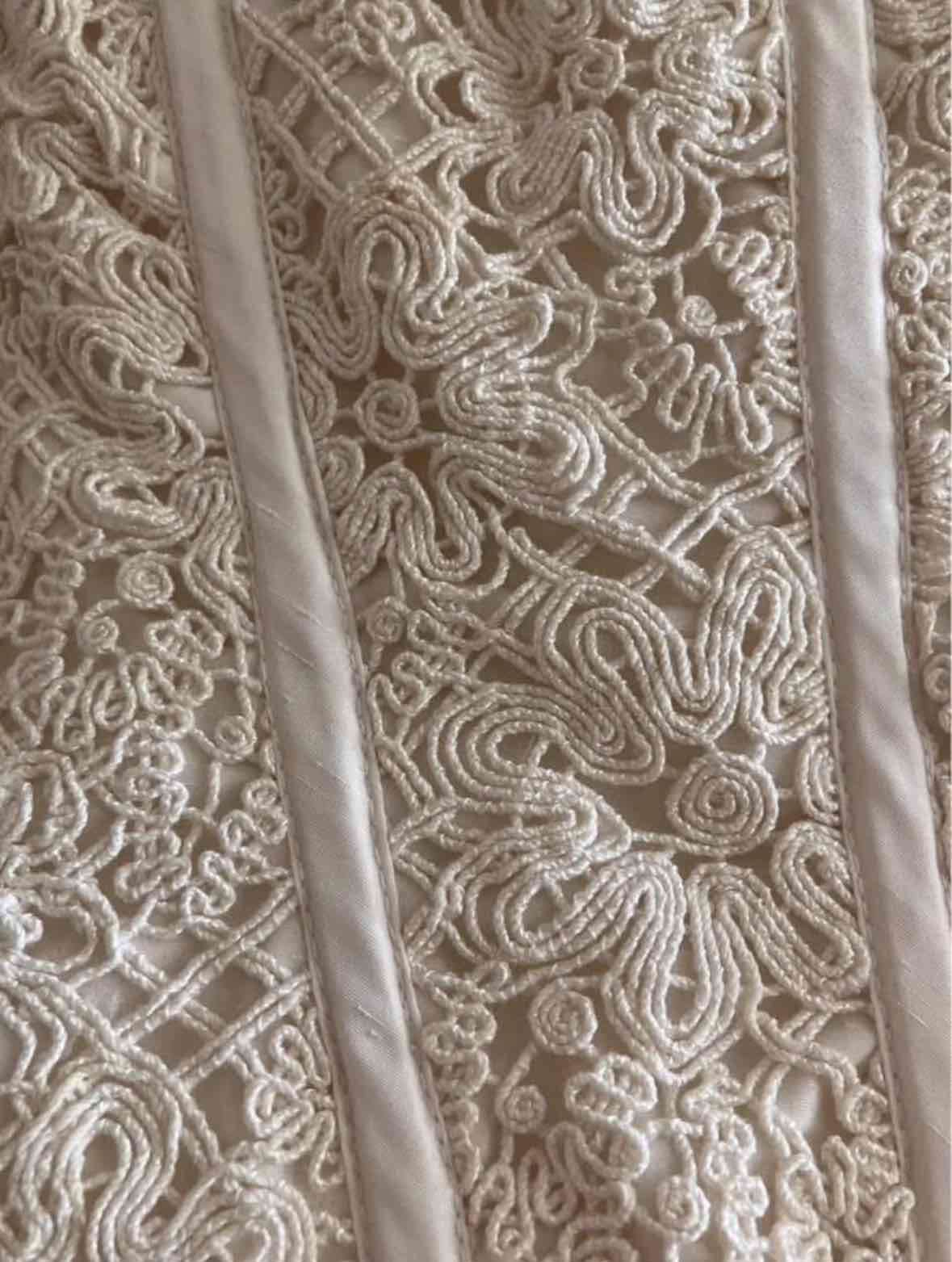 Vestido de novia blanco elegante - miniatura 4