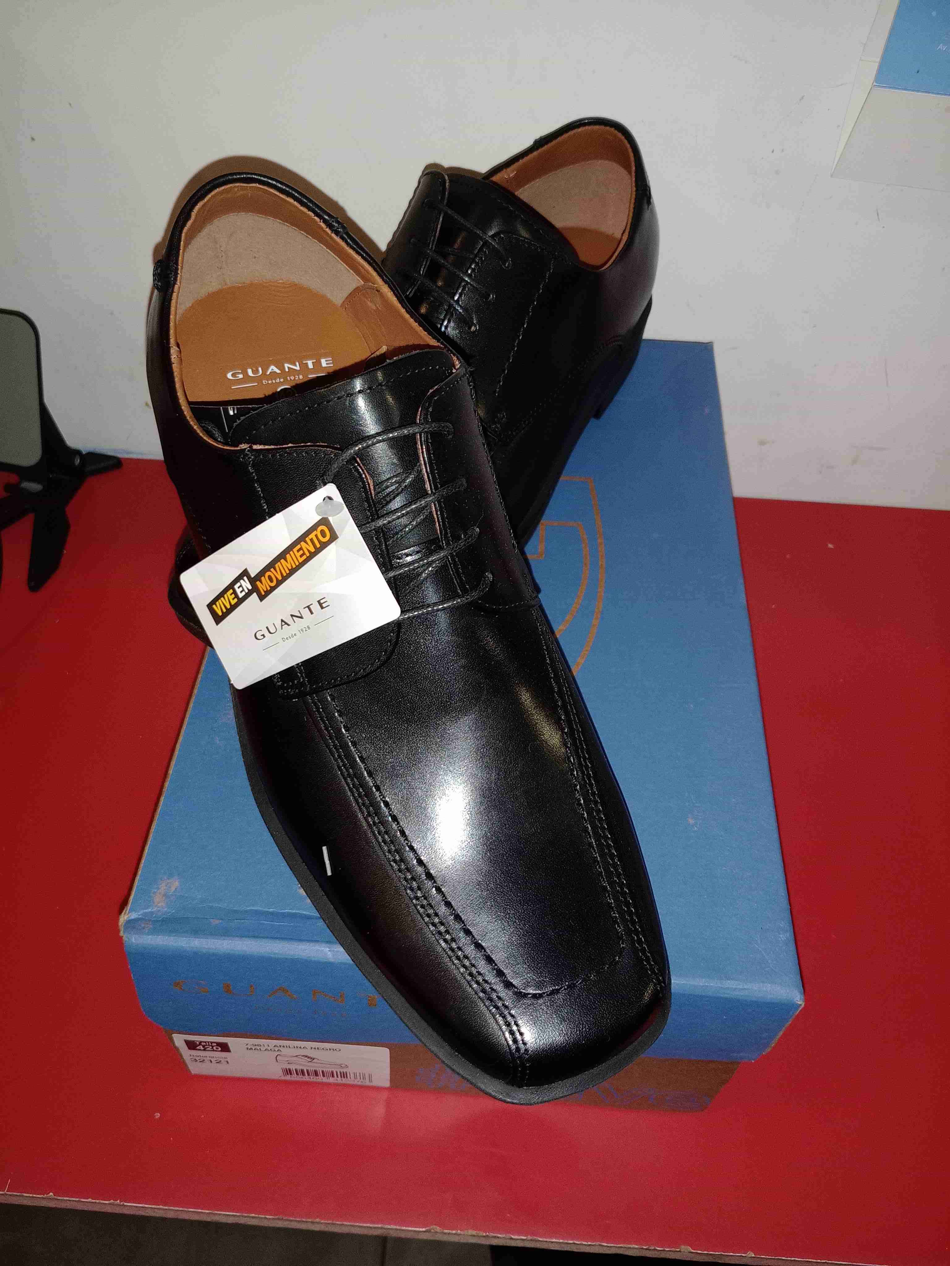 Zapatos formales negros Guante