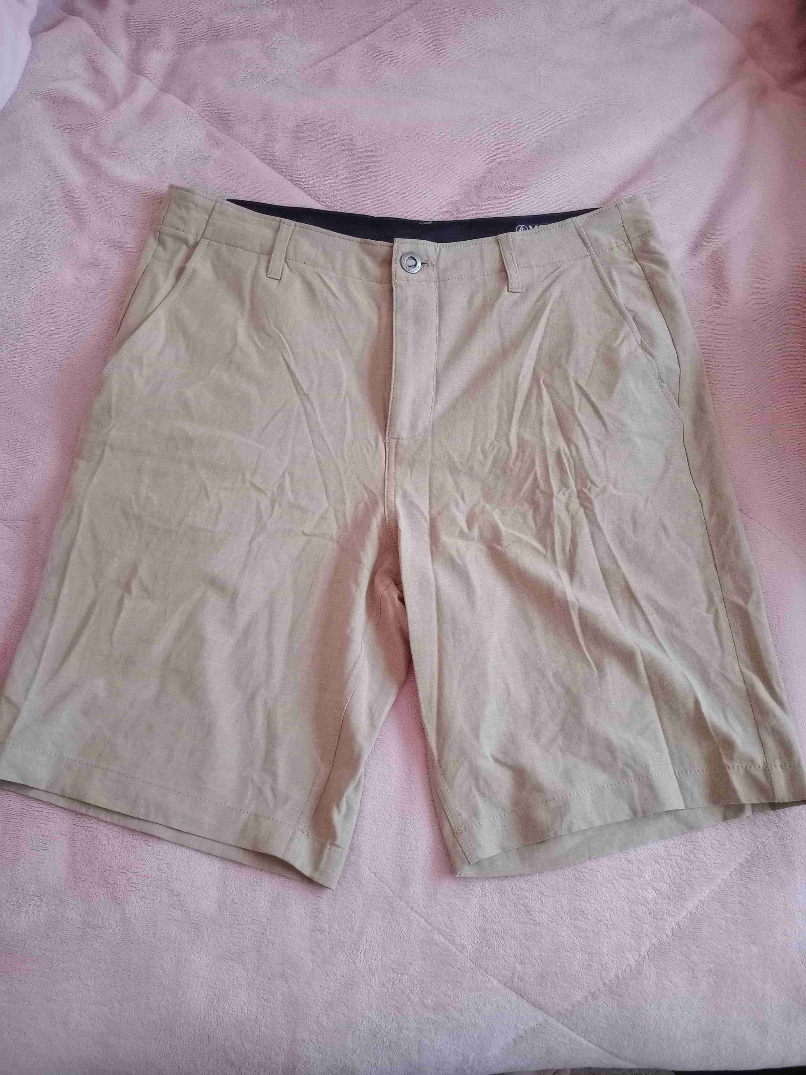 Shorts beige de hombre Volcom