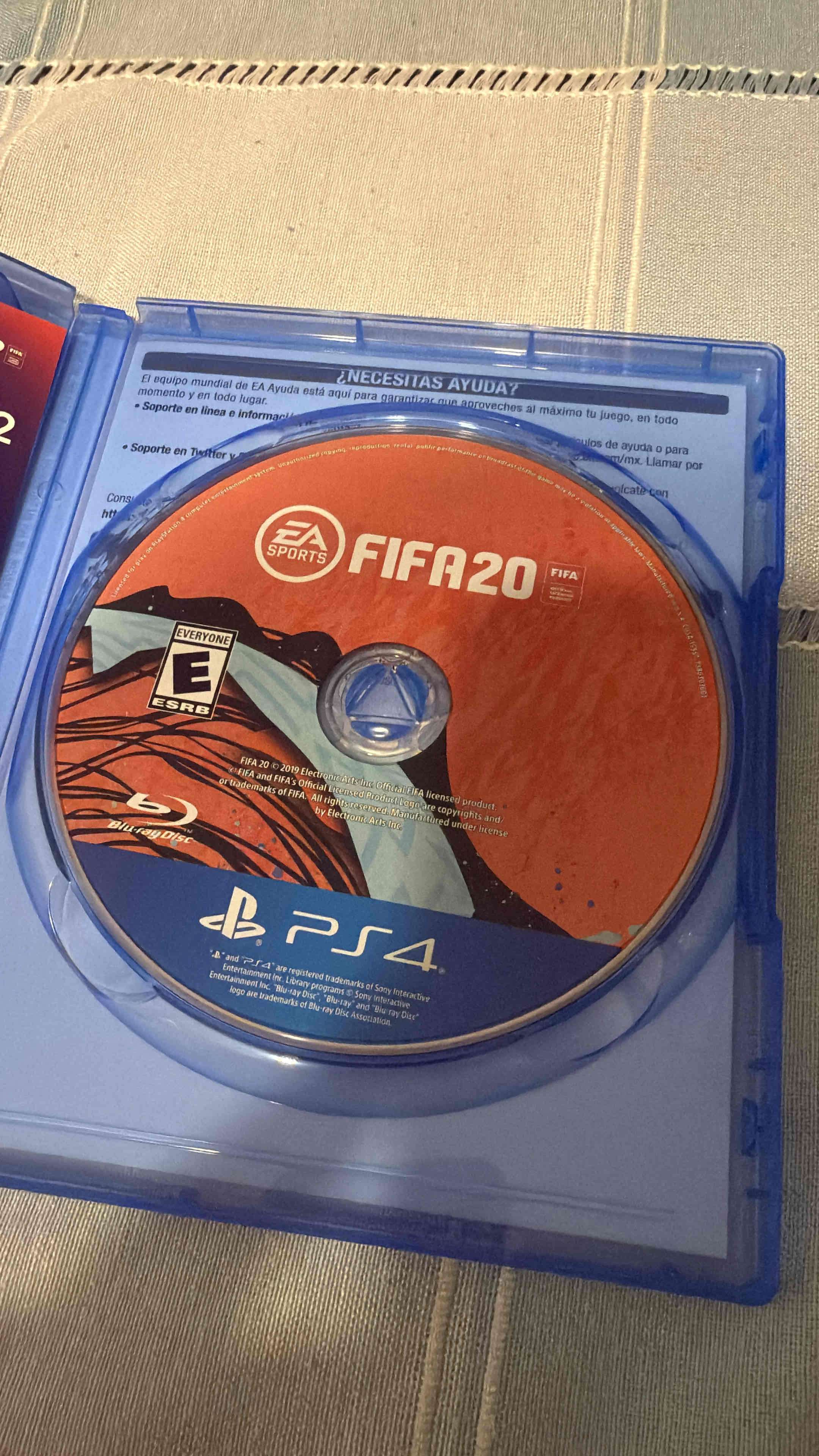 Consola PS4 con dos controles + FIFA 22 - miniatura 2