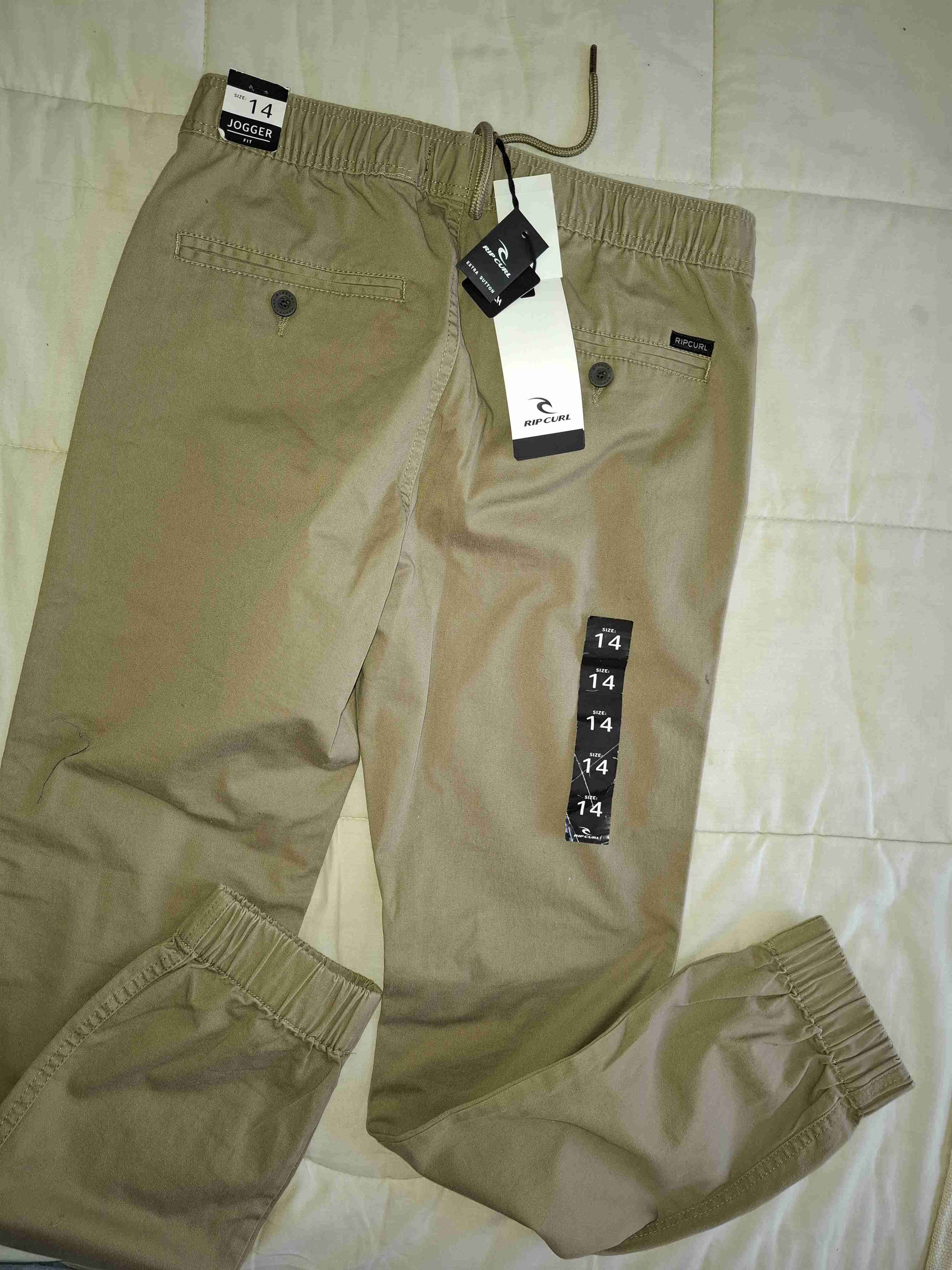 Pantalones jogger beige nuevos - miniatura 4