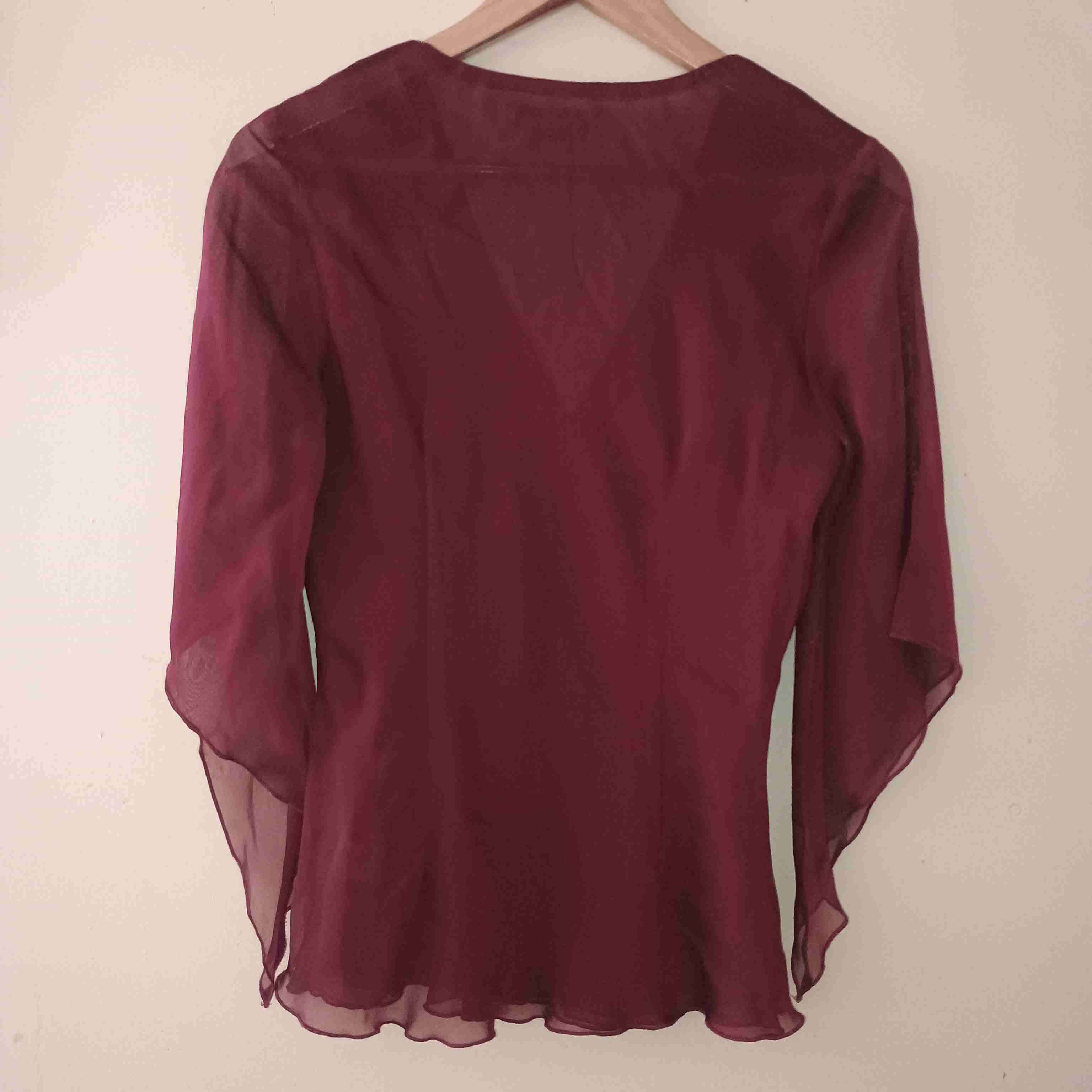 Blusa bordeaux manga acampanada - miniatura 4