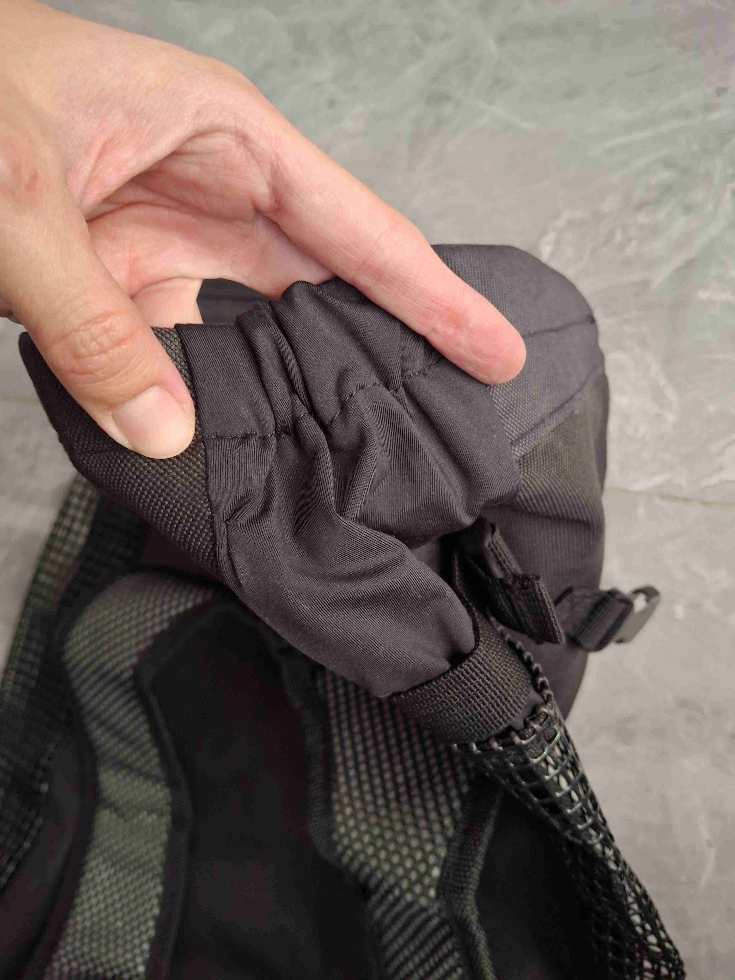 Bolso negro para cargar Perritos - miniatura 5