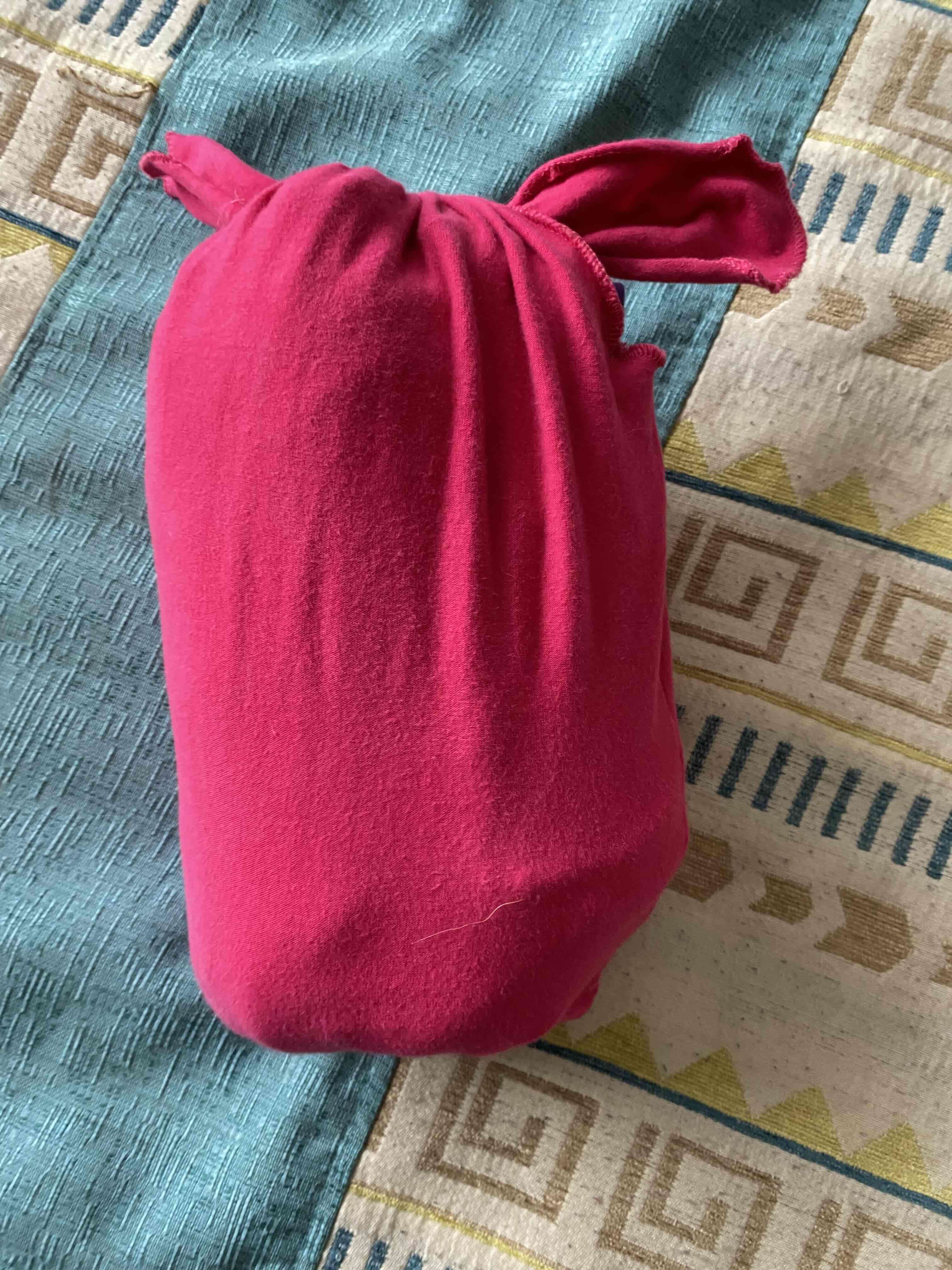 Fular porta bebé fucsia y morado - miniatura 3